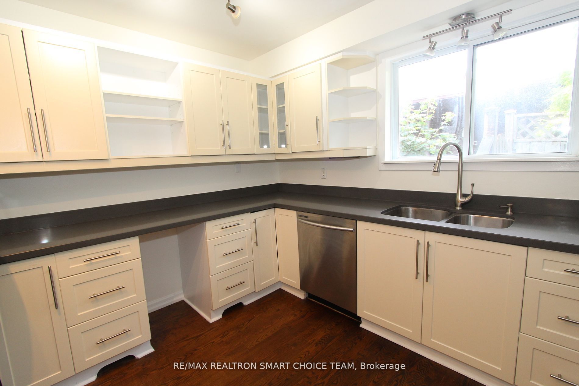 45 Bryant Road Main Property Photo 8