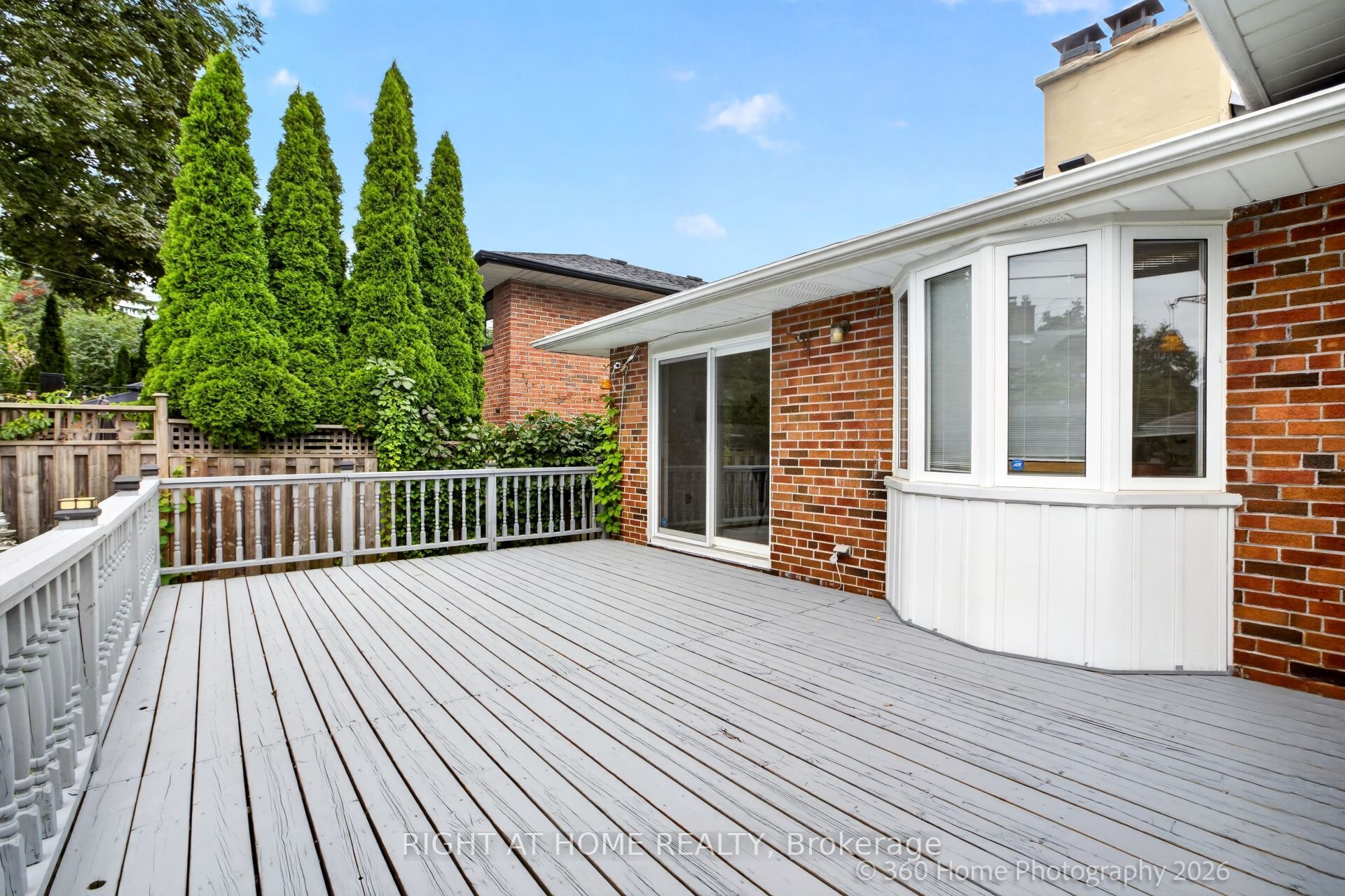 100 Perivale Crescent Property Photo 11