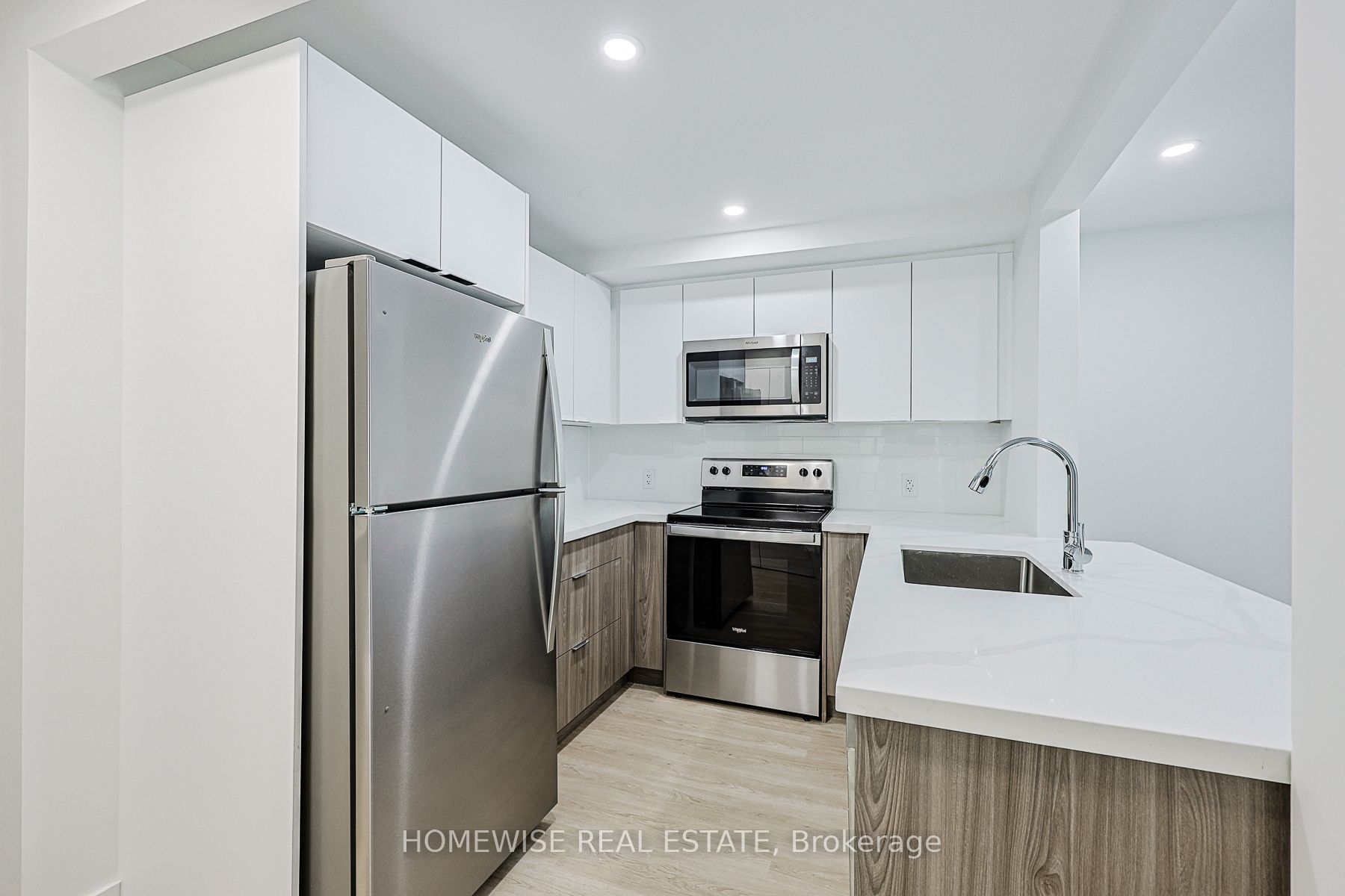 100 Liberty Street N 7a Property Photo 2