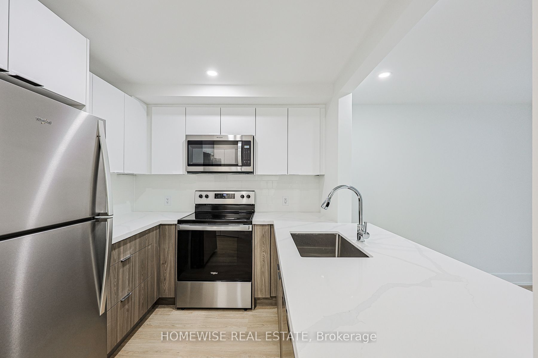 100 Liberty Street N 7a Property Photo 3