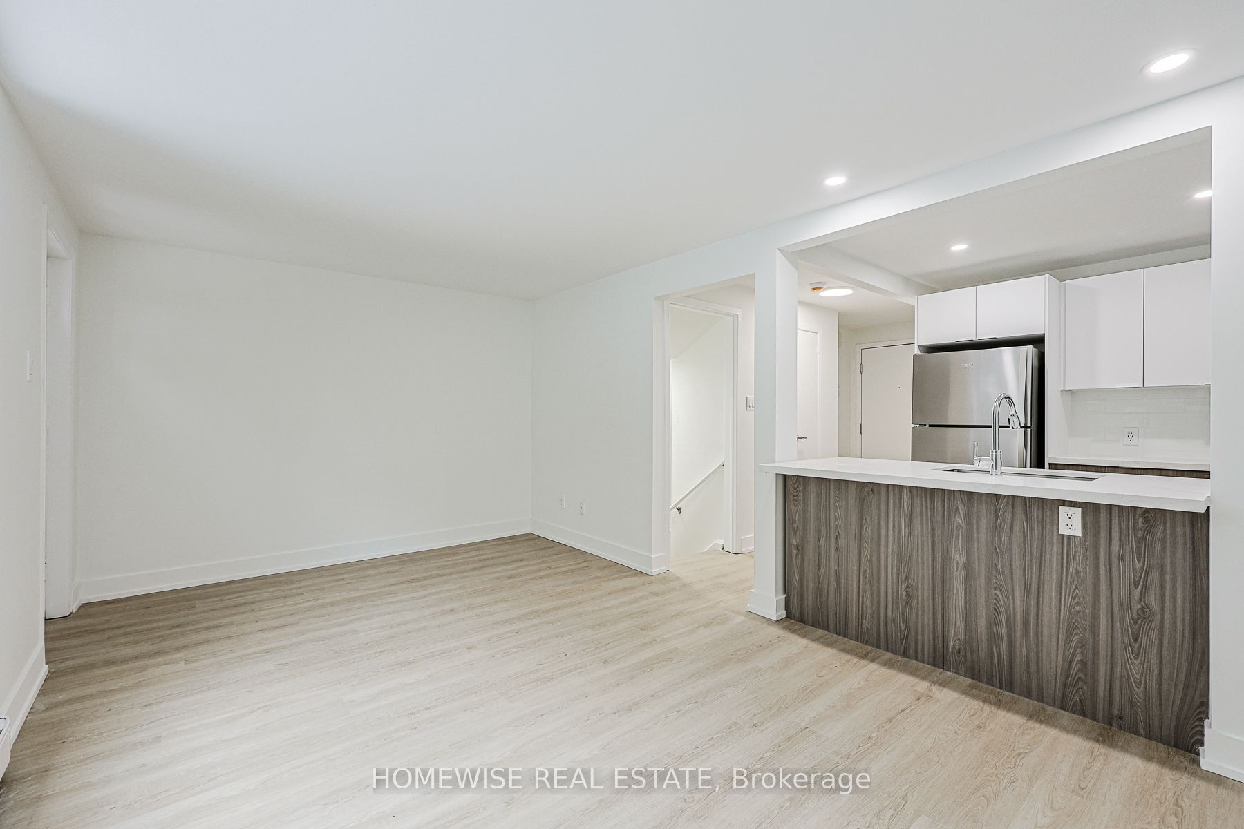 100 Liberty Street N 7a Property Photo 18