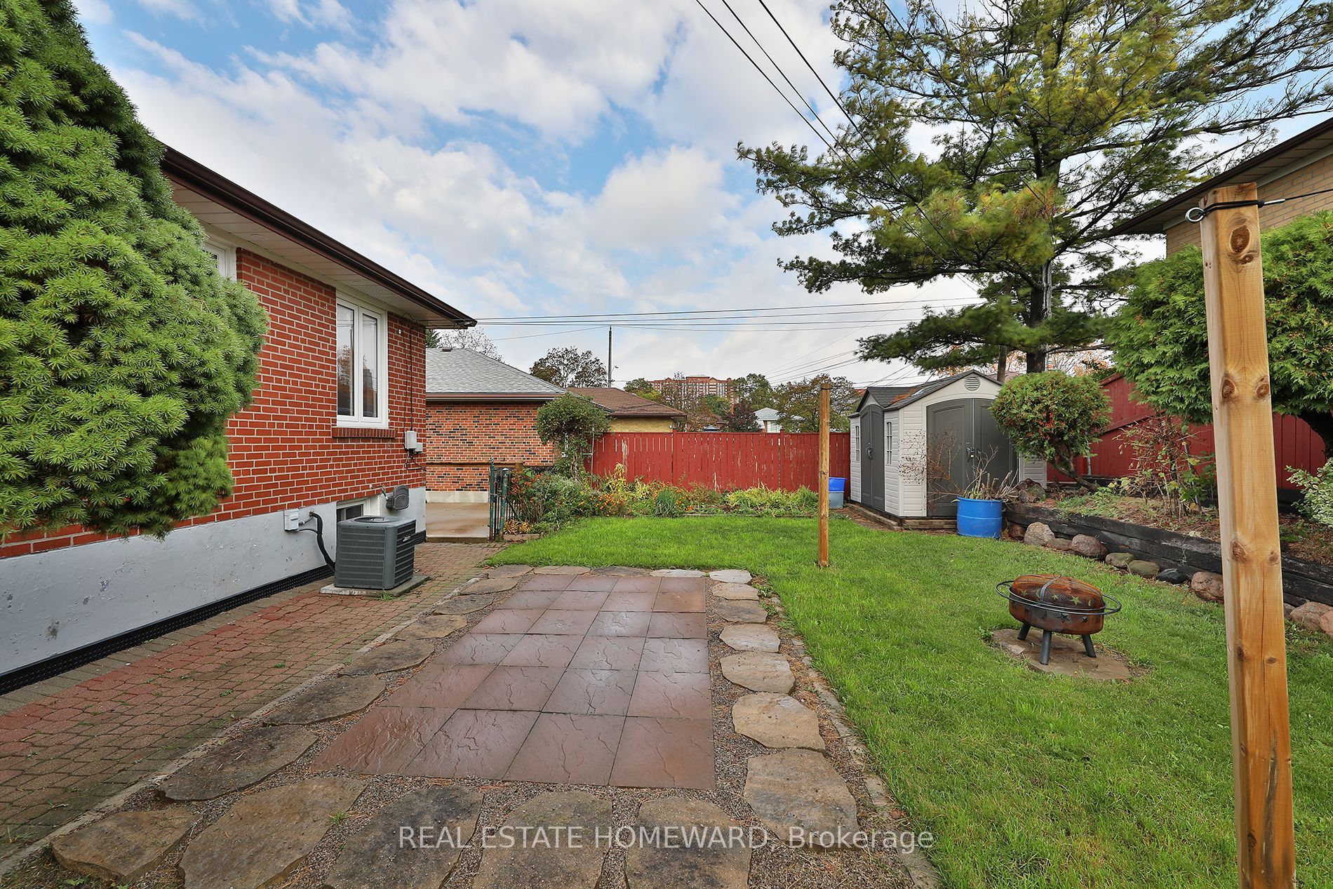 36 Kim Court Lower Property Photo 3