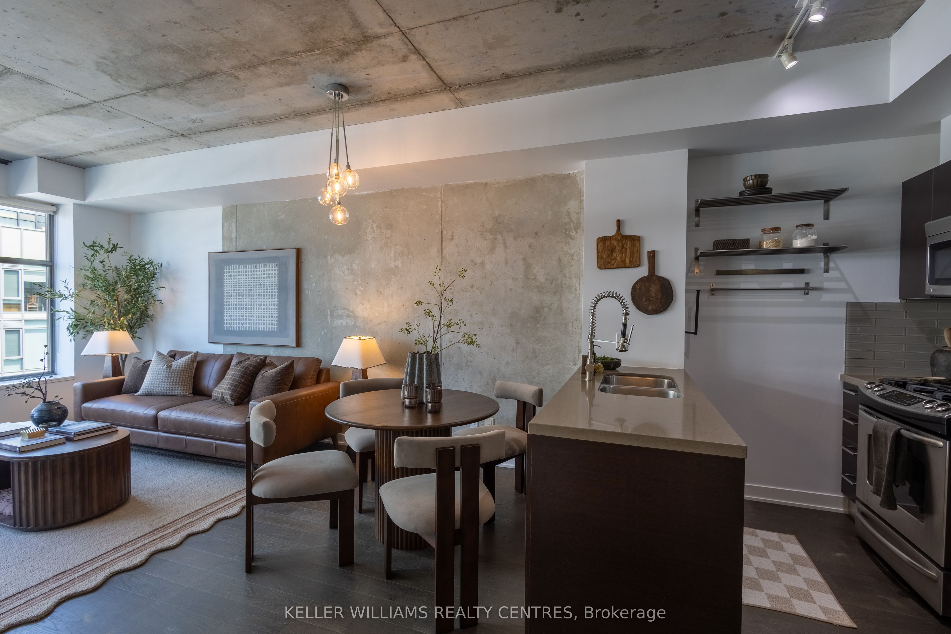 1201 Dundas Street E 806 Property Photo 2