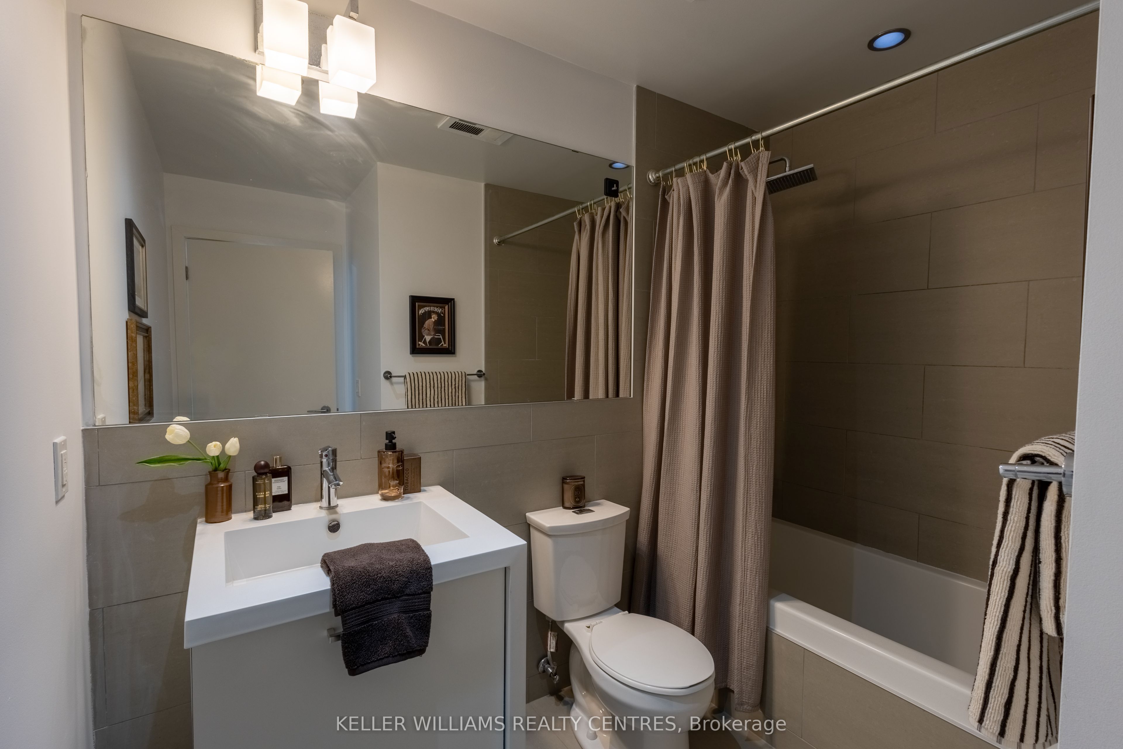 1201 Dundas Street E 806 Property Photo 8