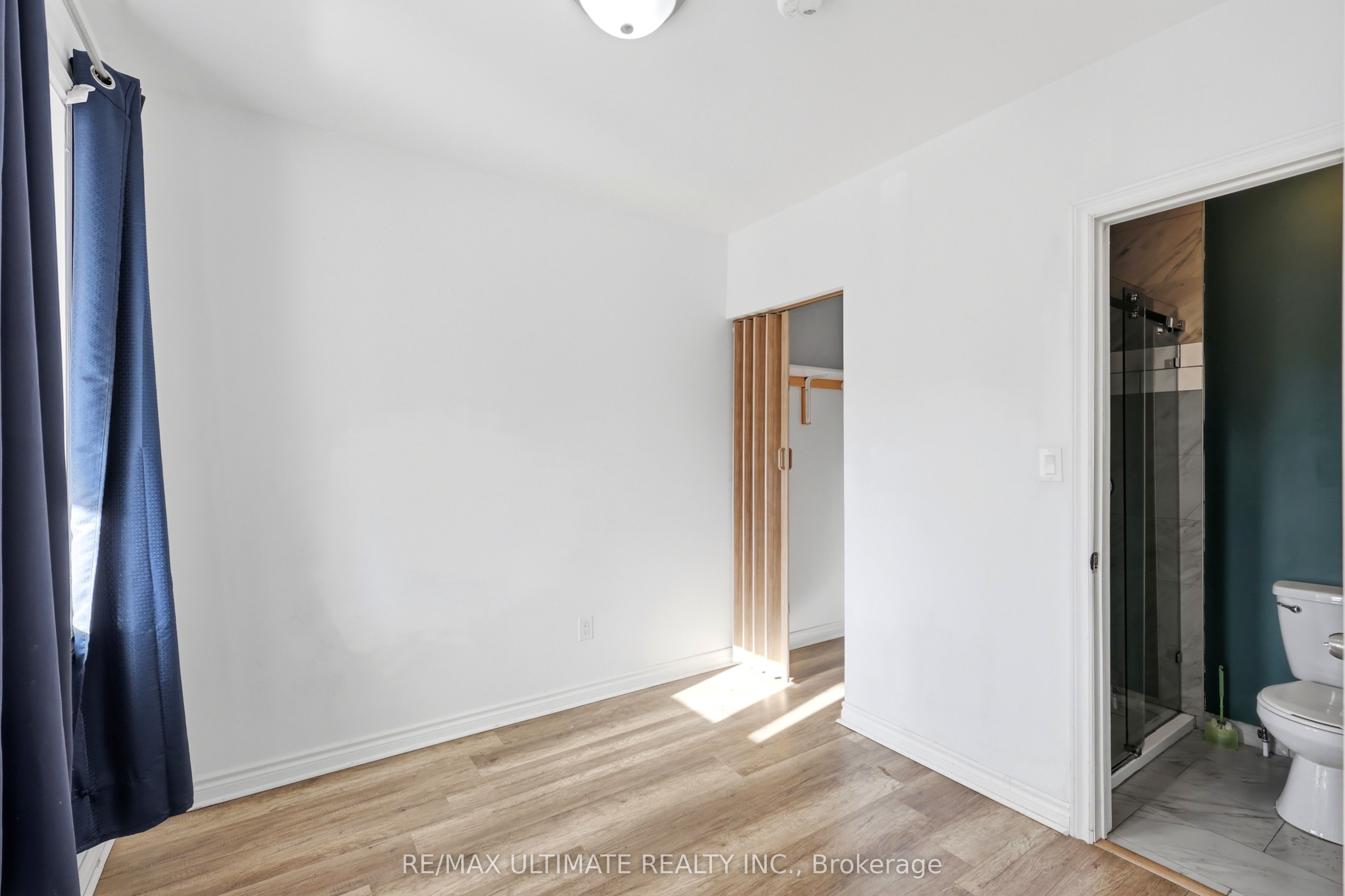 183 Ritson Road S Property Photo 22