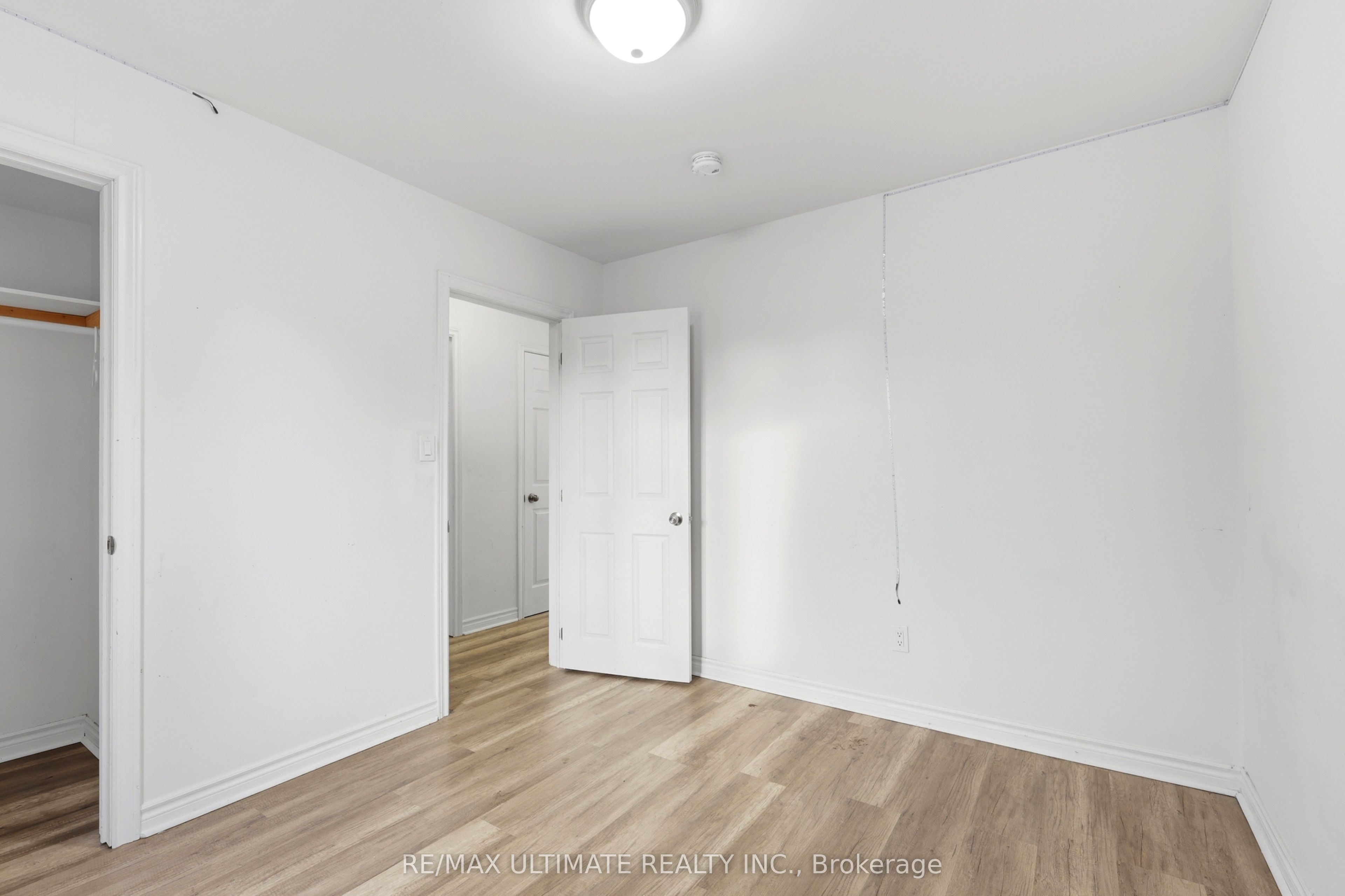 183 Ritson Road S Property Photo 27