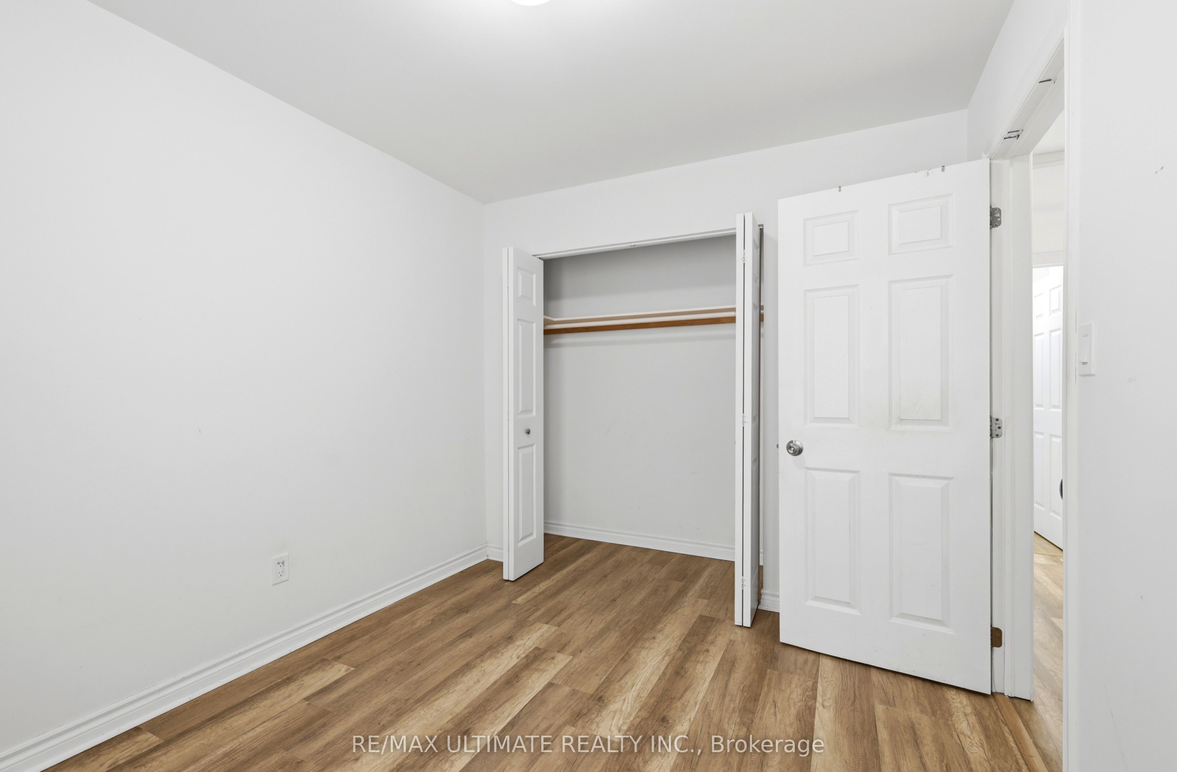 183 Ritson Road S Property Photo 31