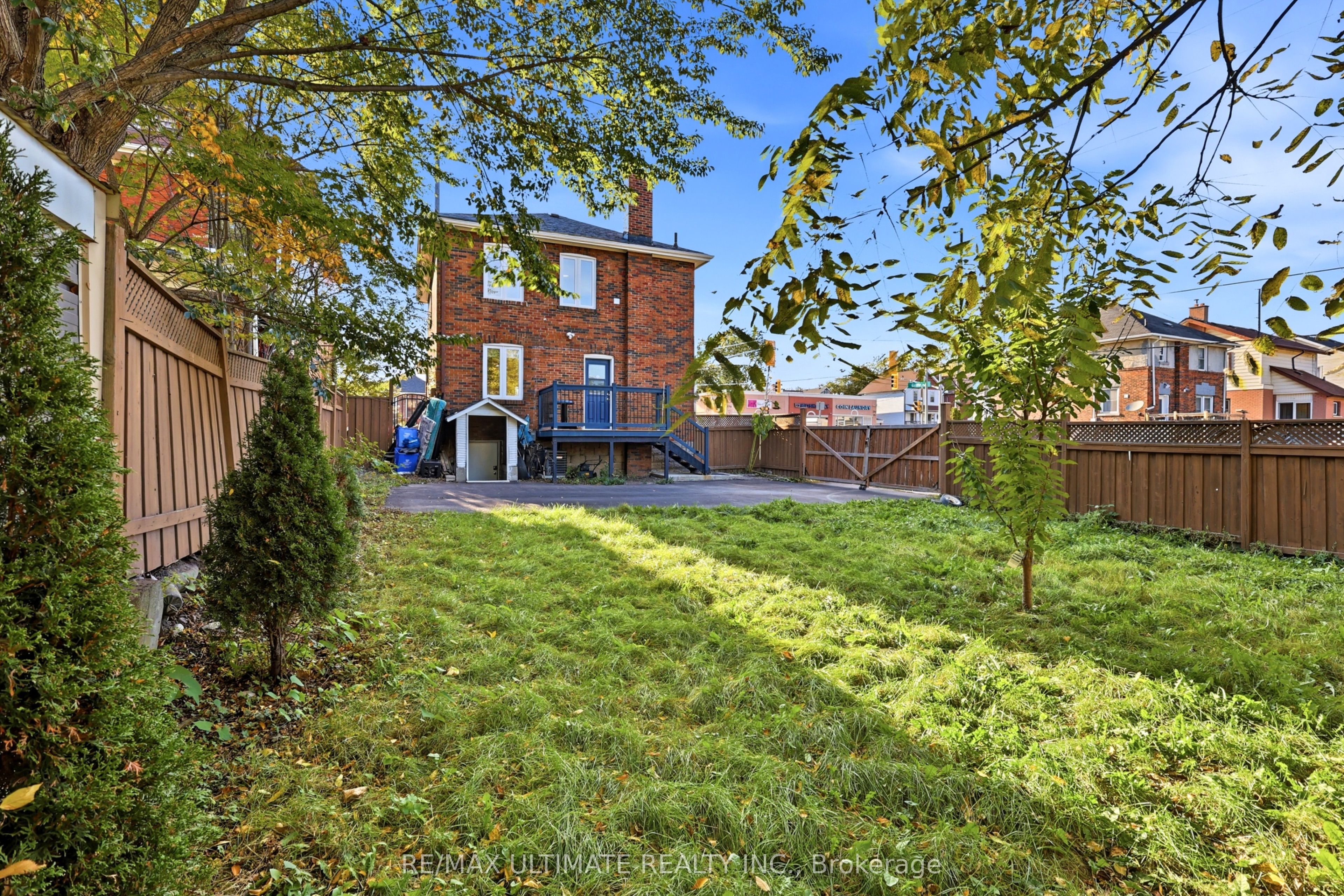 183 Ritson Road S Property Photo 38