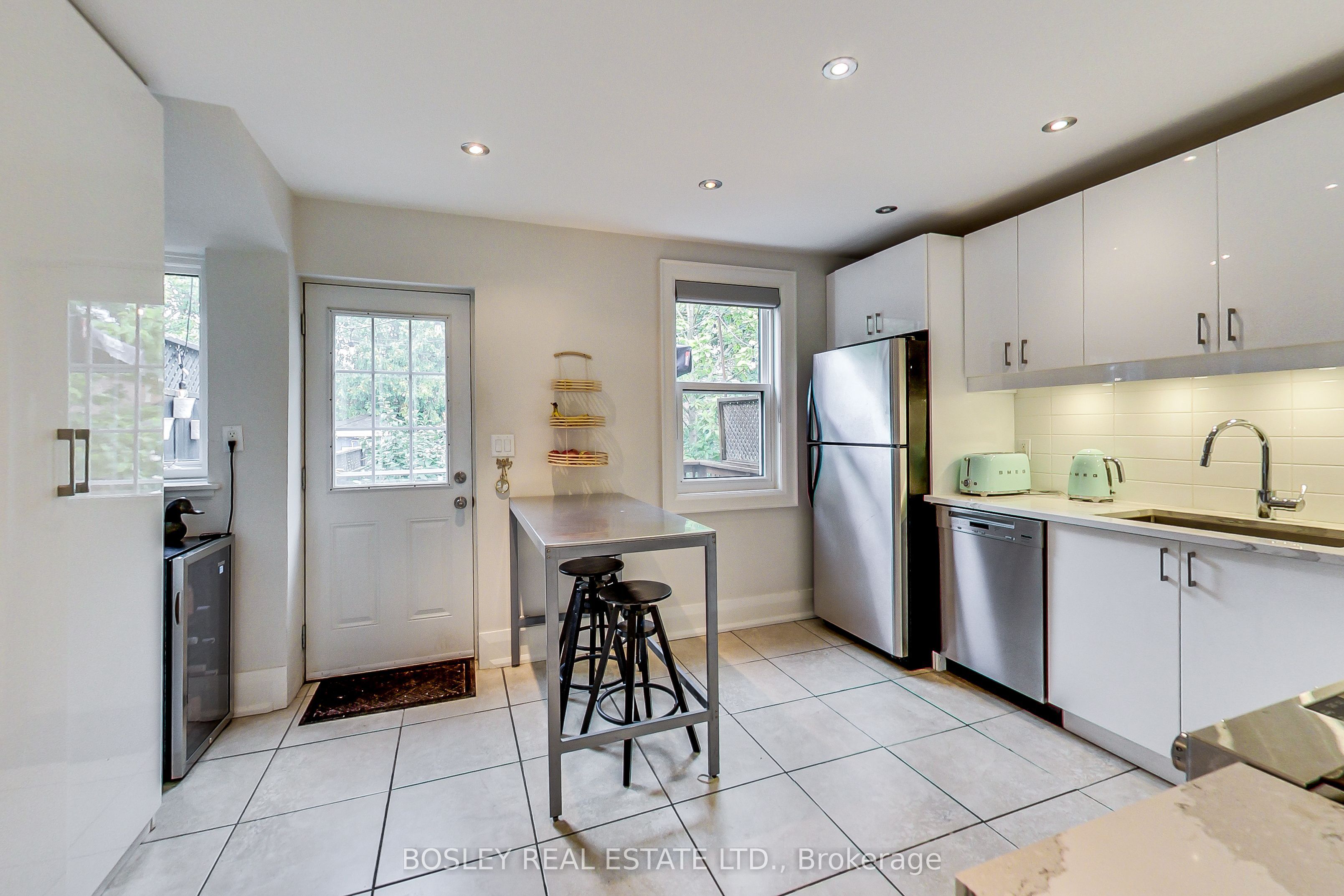 55 Billings Avenue Property Photo 8