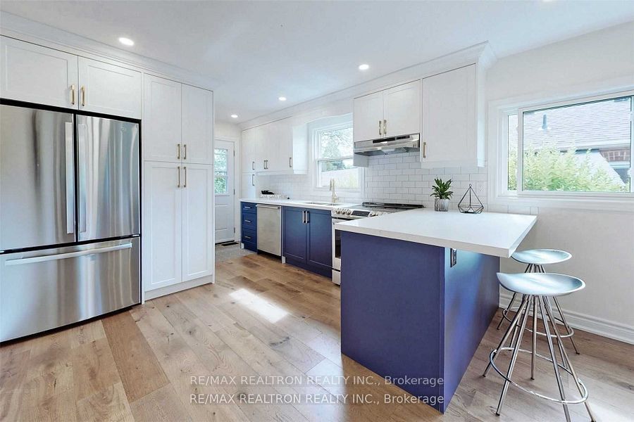 3151 St Clair Avenue E Property Photo 3