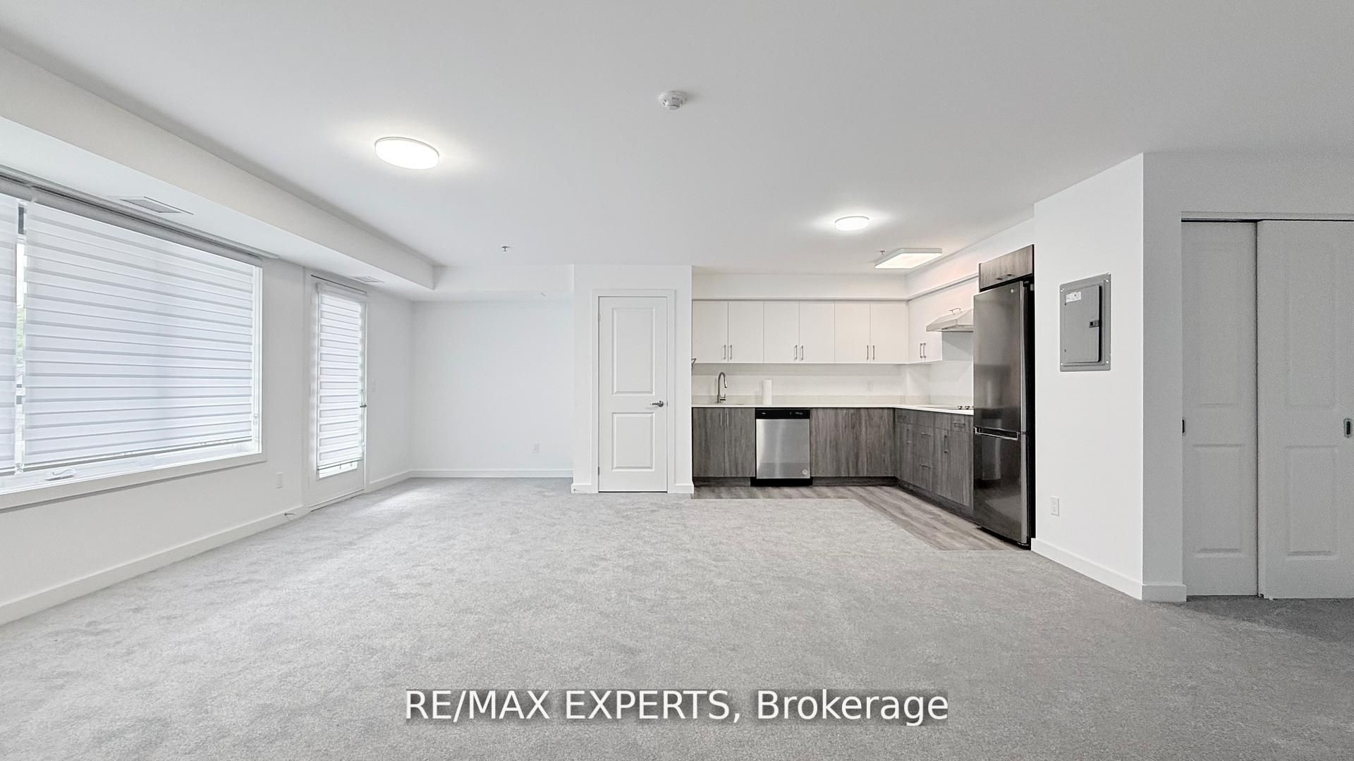 45 Connaught Avenue 302 Property Photo 2