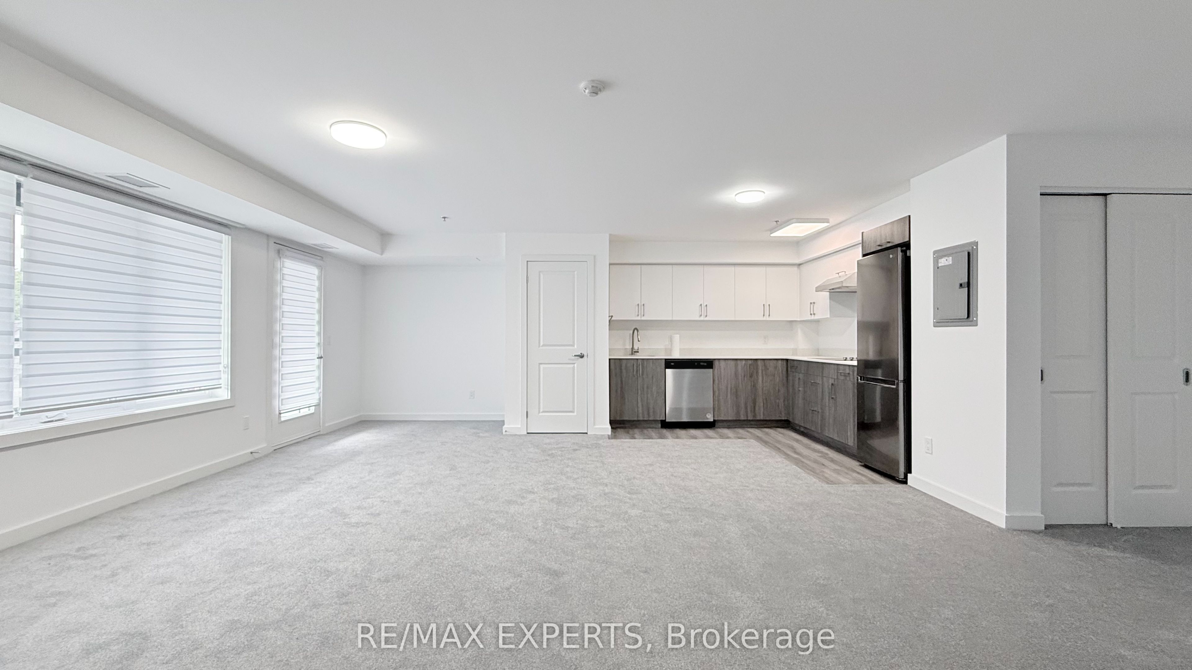45 Connaught Avenue 402 Property Photo 3