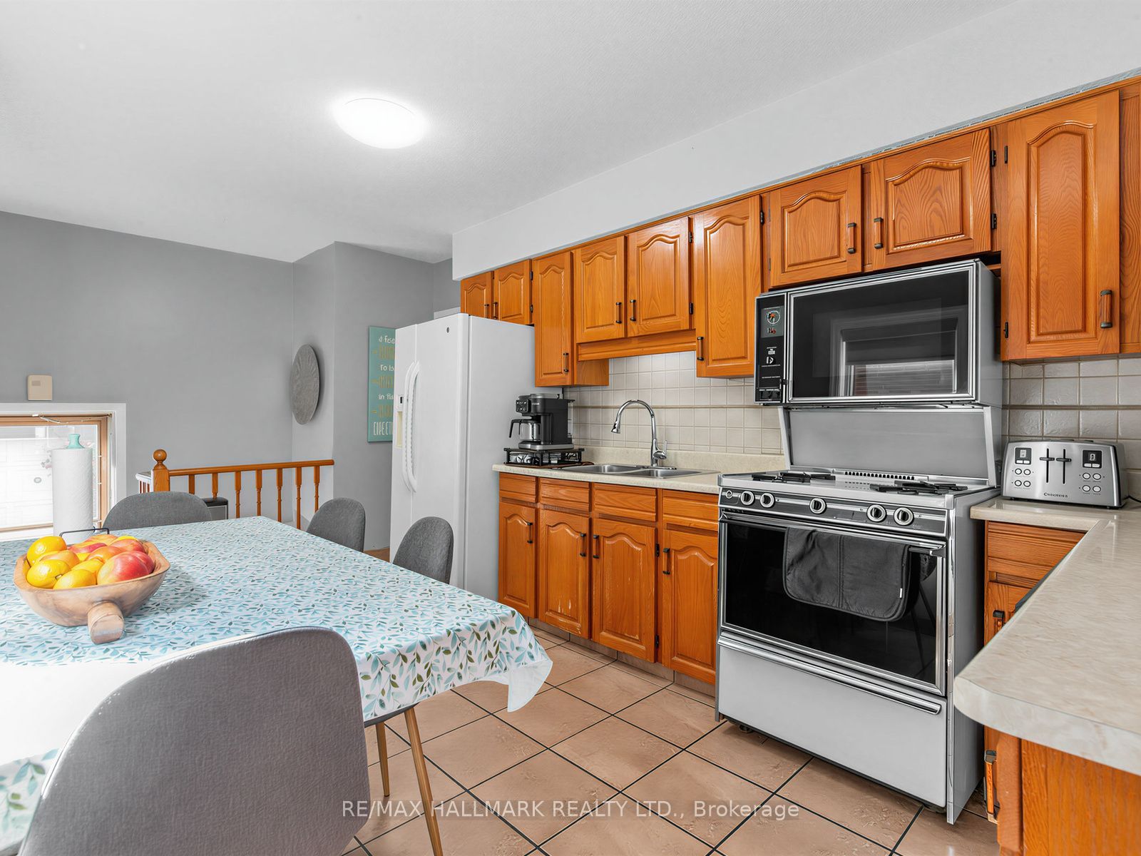 297 Strathmore Boulevard Property Photo 15