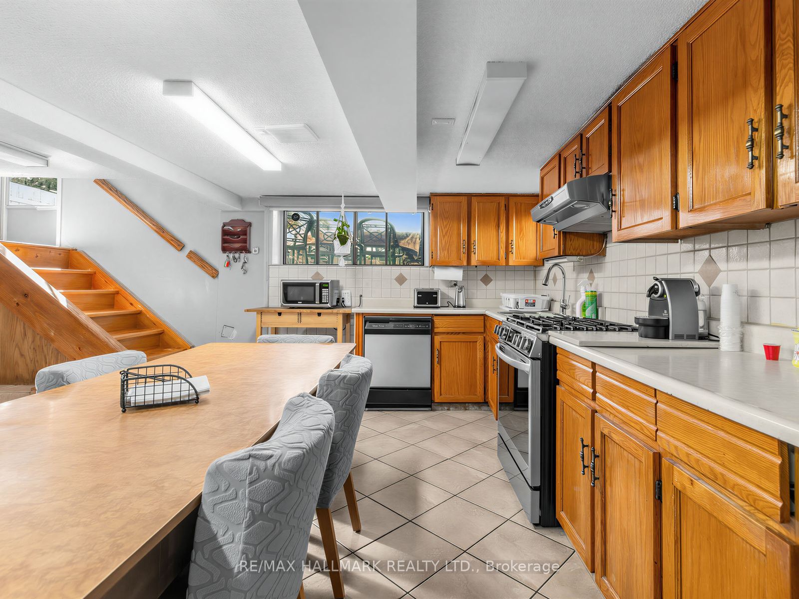 297 Strathmore Boulevard Property Photo 27