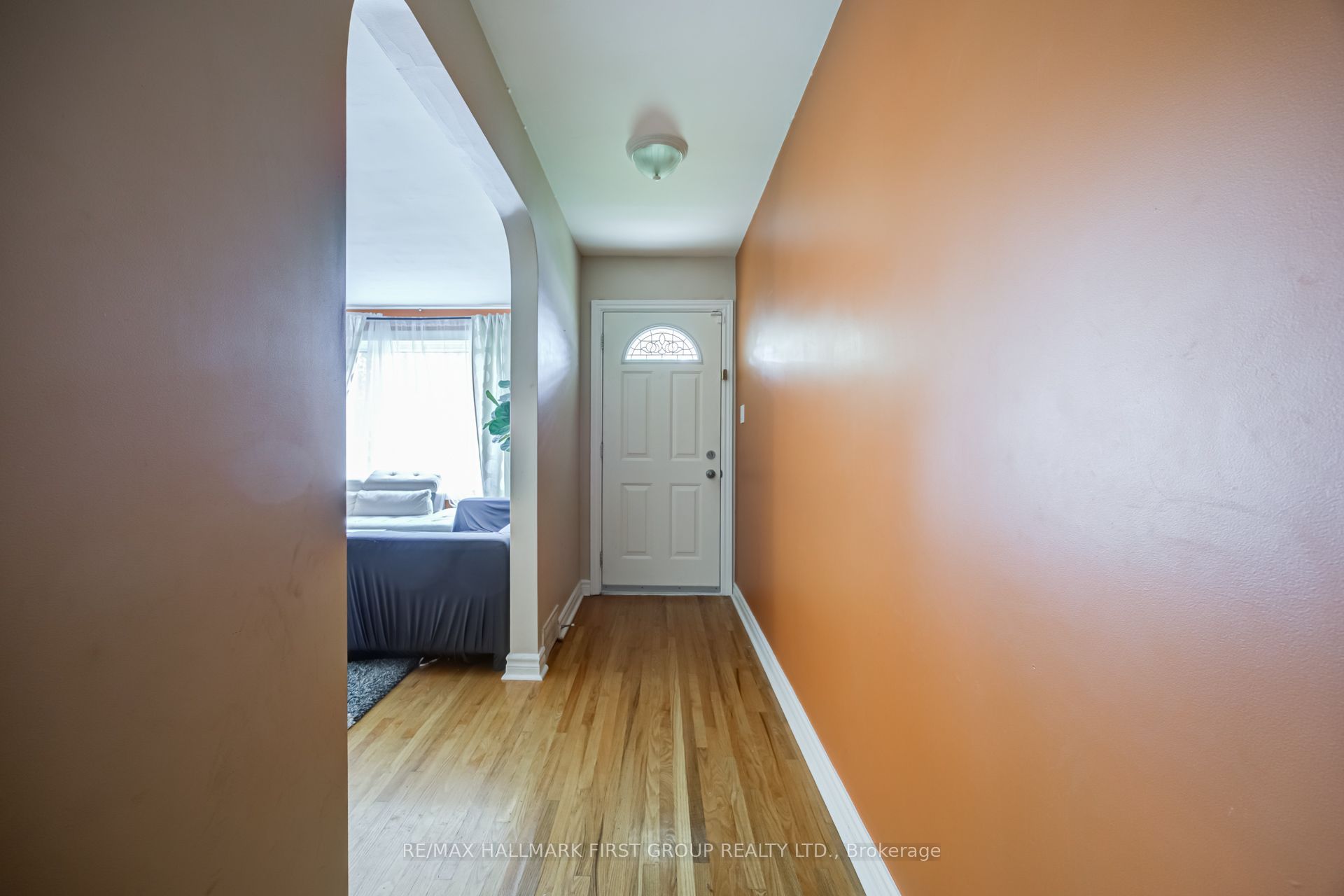 180 Sherwood Avenue Property Photo 2