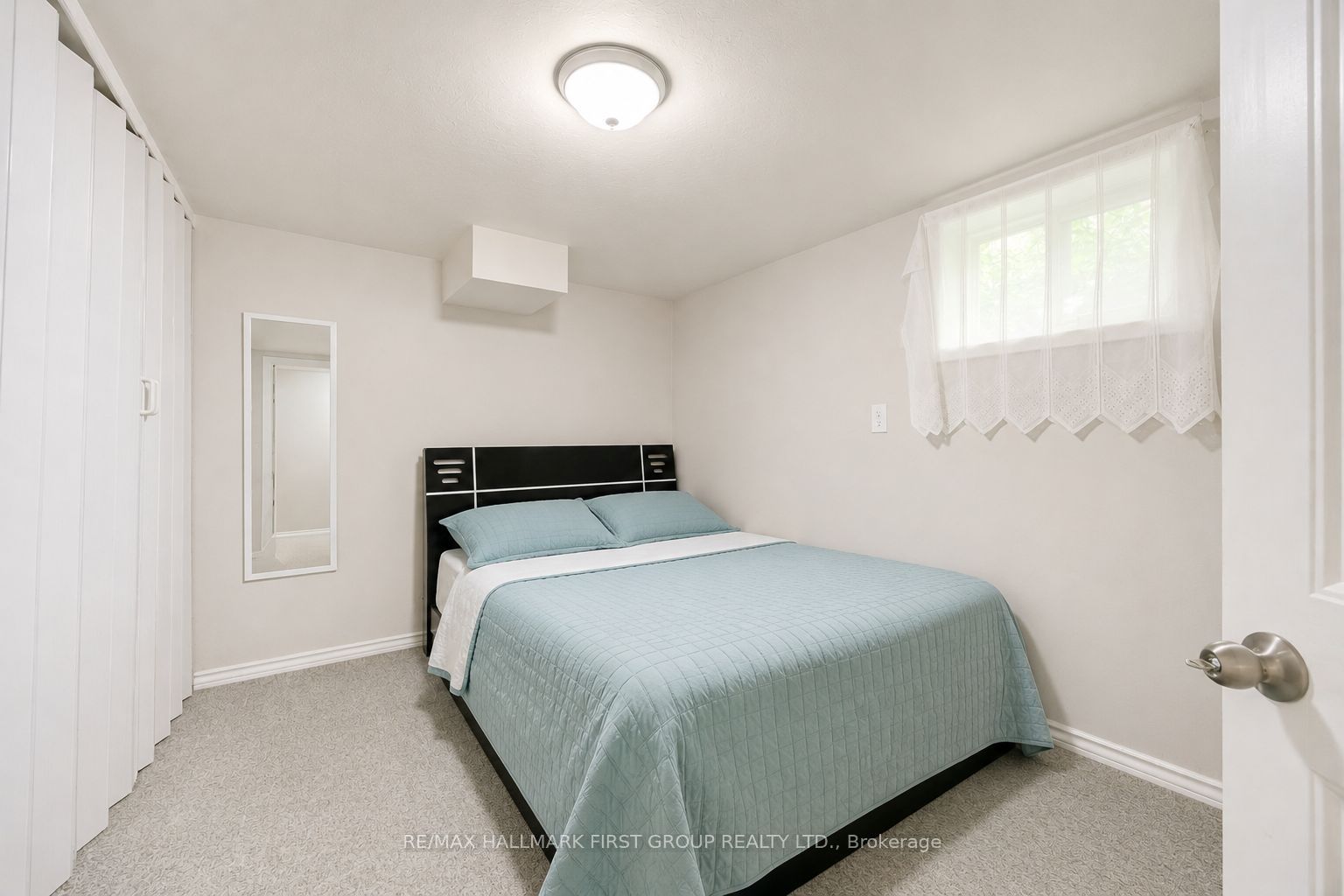 180 Sherwood Avenue Property Photo 17