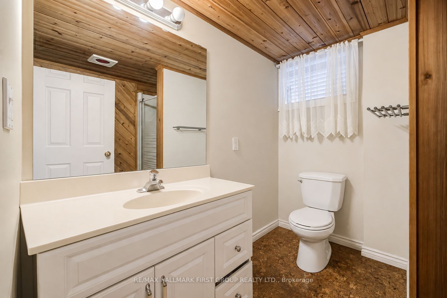 180 Sherwood Avenue Property Photo 19