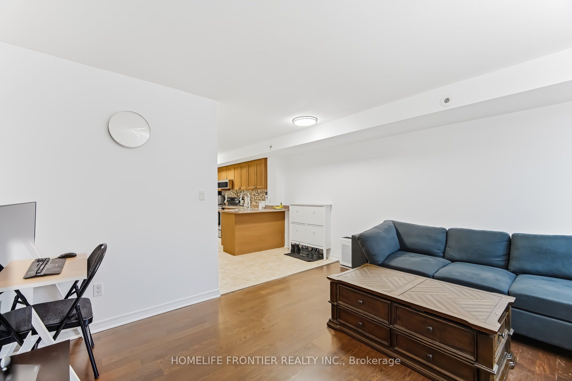 45 Strangford Lane 207 Property Photo 4