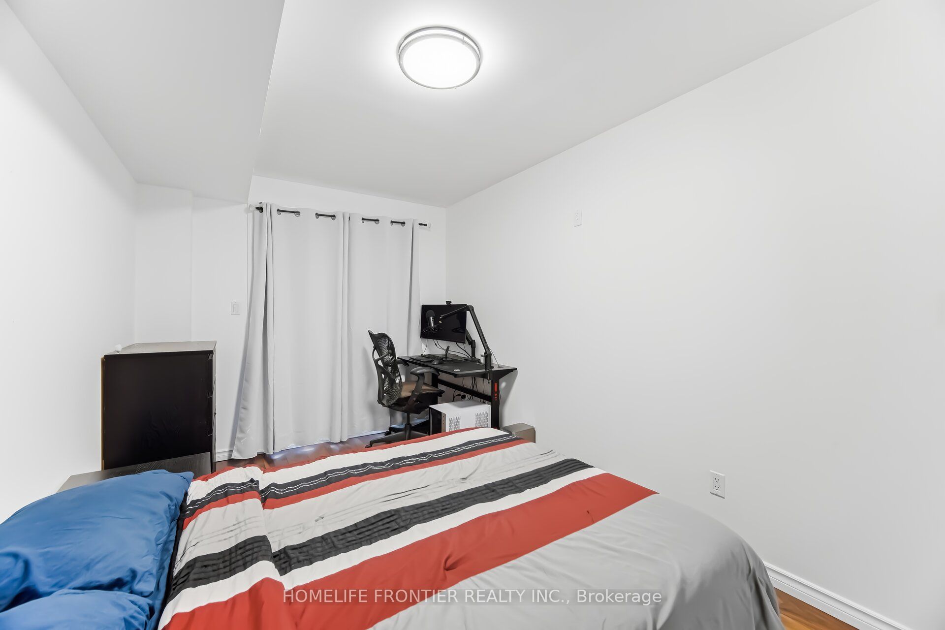 45 Strangford Lane 207 Property Photo 14