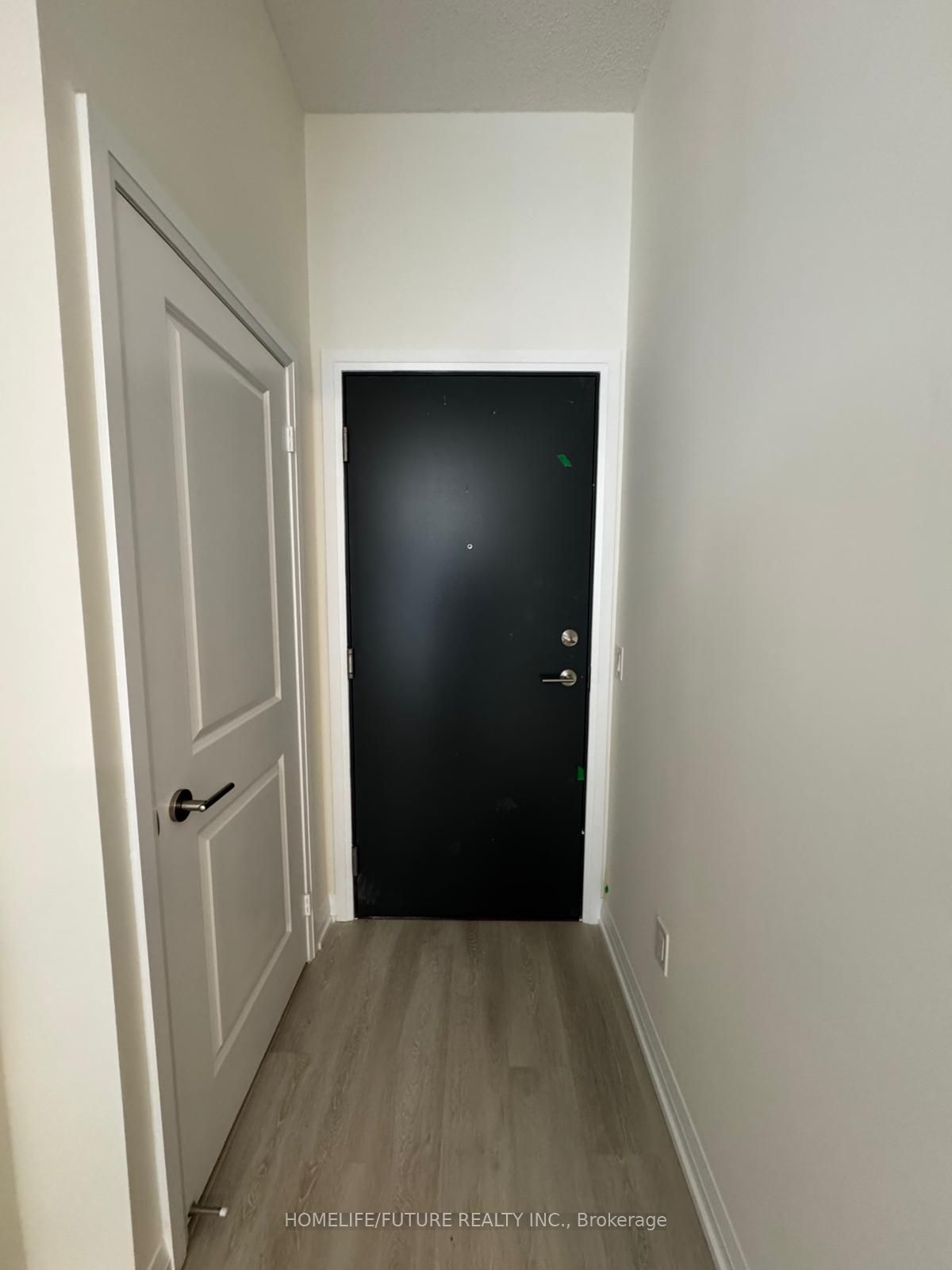 3270 Sheppard Avenue S 623 Property Photo 2