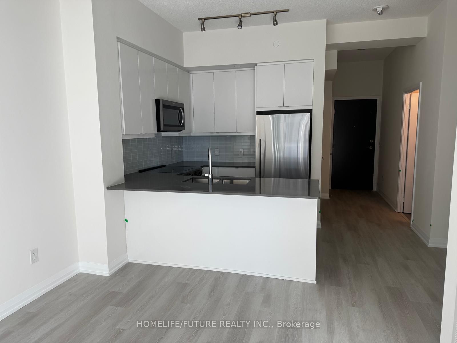 3270 Sheppard Avenue S 623 Property Photo 8