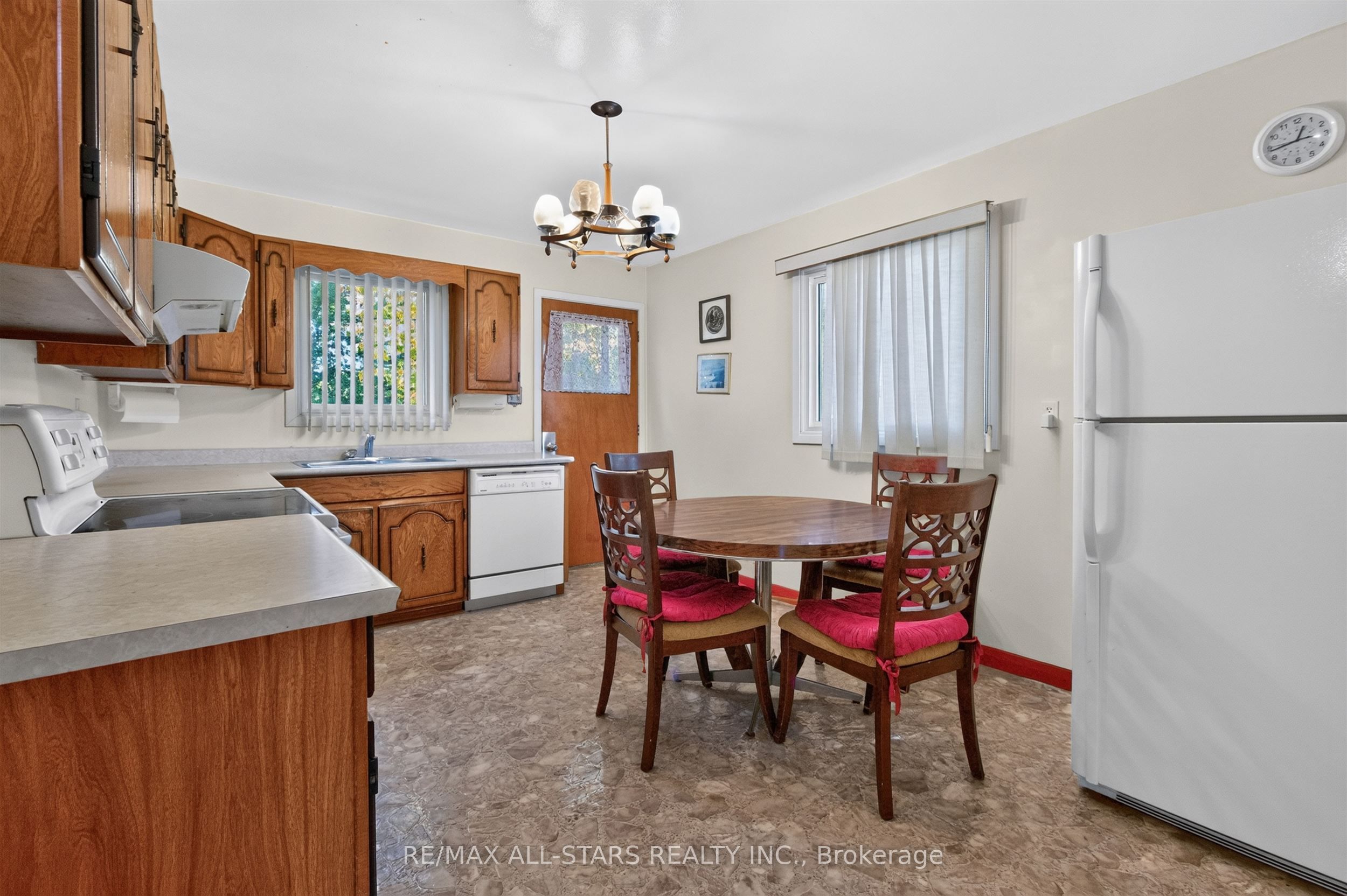 12 Adanac Drive Property Photo 12
