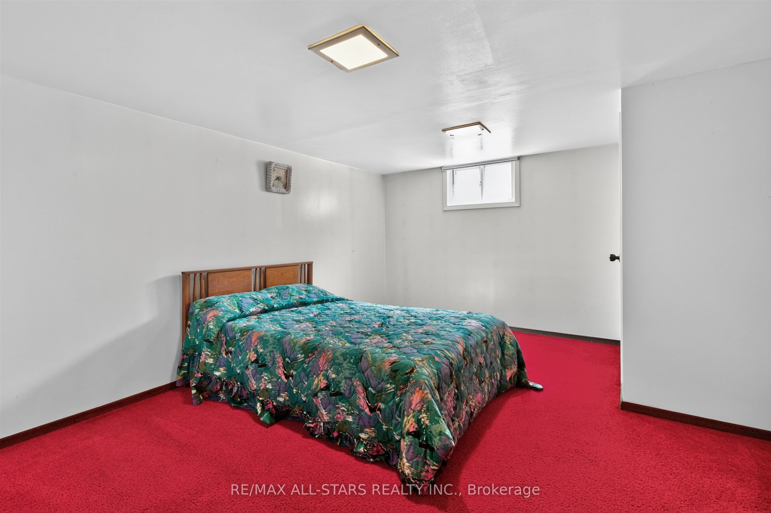 12 Adanac Drive Property Photo 24