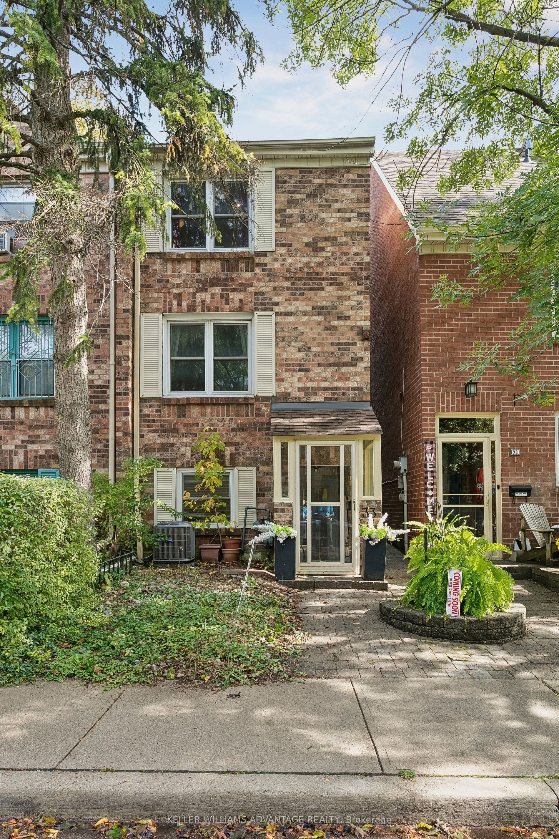 33 Sandstone Lane Property Photo 4