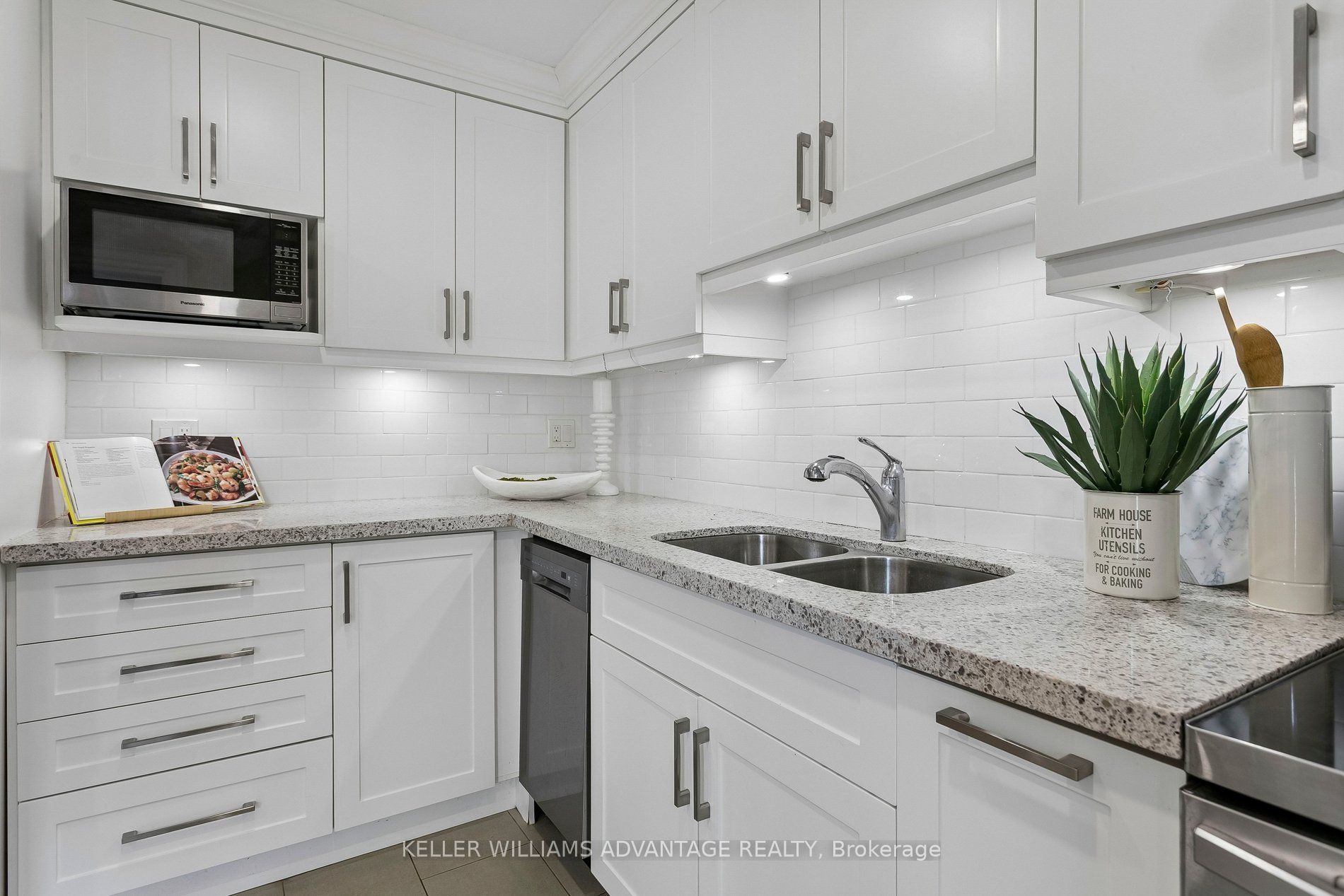 33 Sandstone Lane Property Photo 15