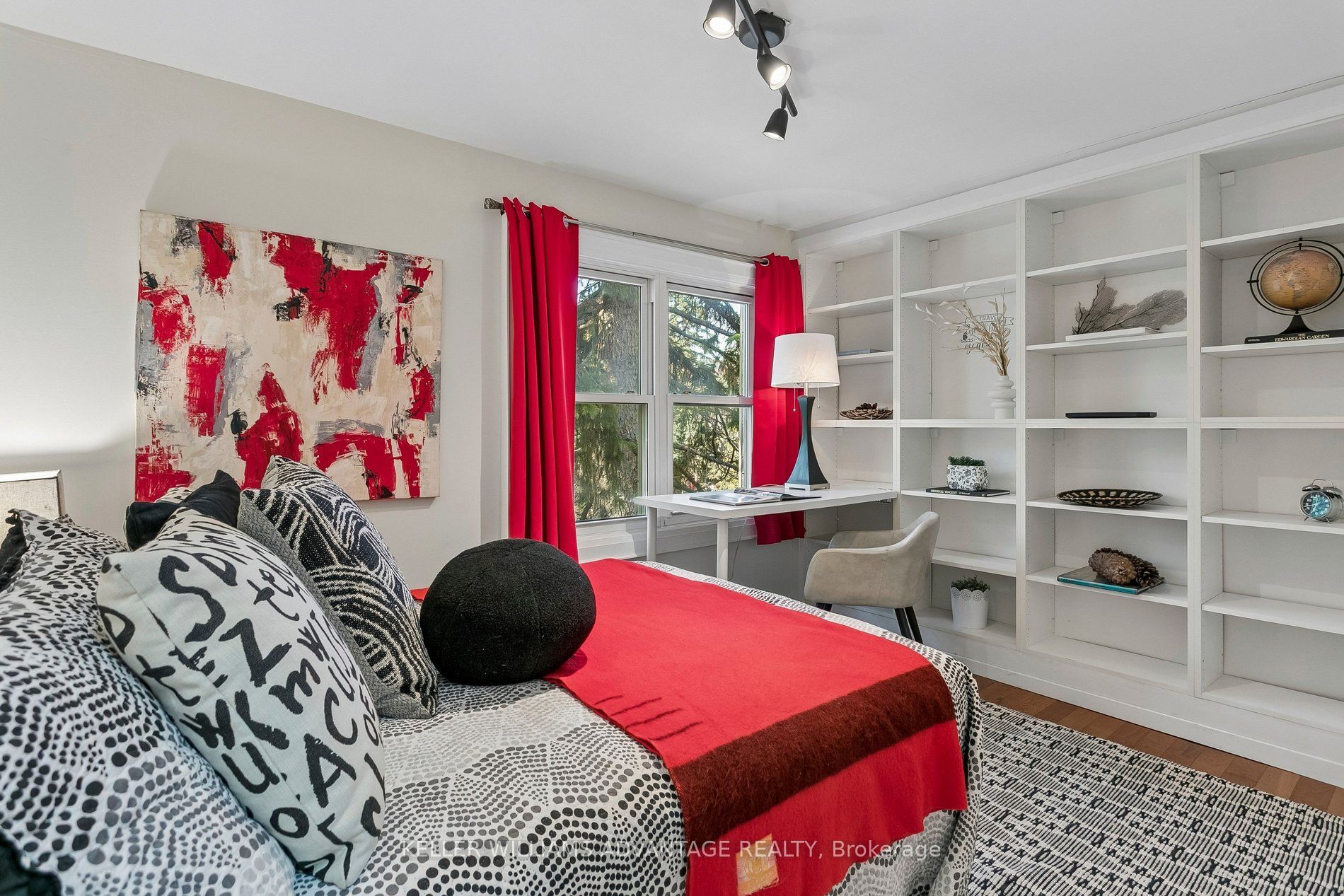 33 Sandstone Lane Property Photo 48