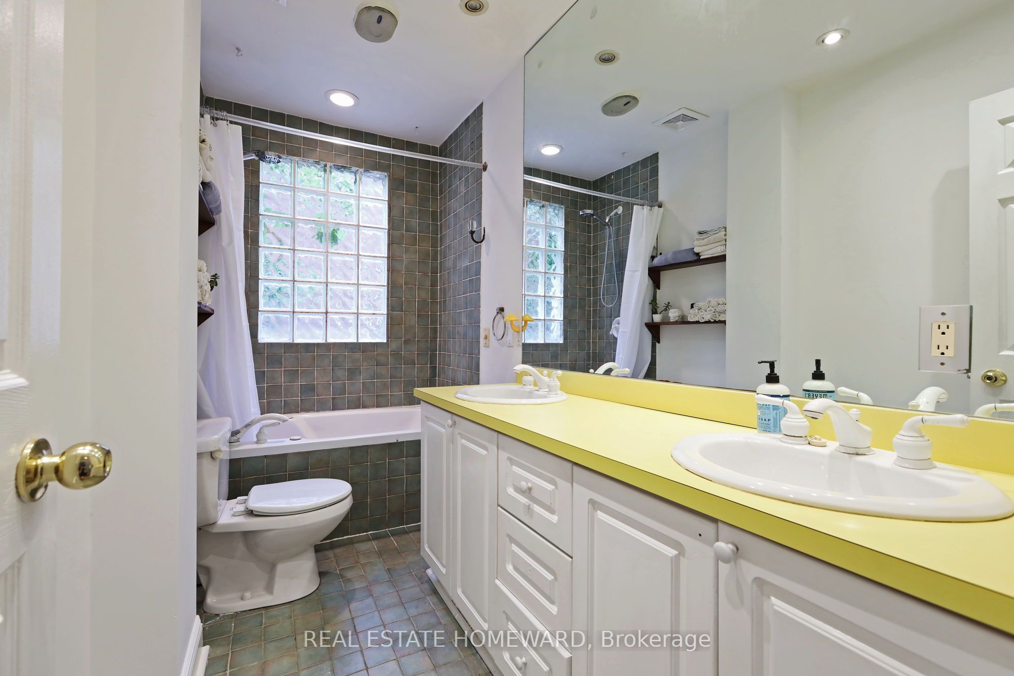 22 Haddon Avenue Property Photo 13