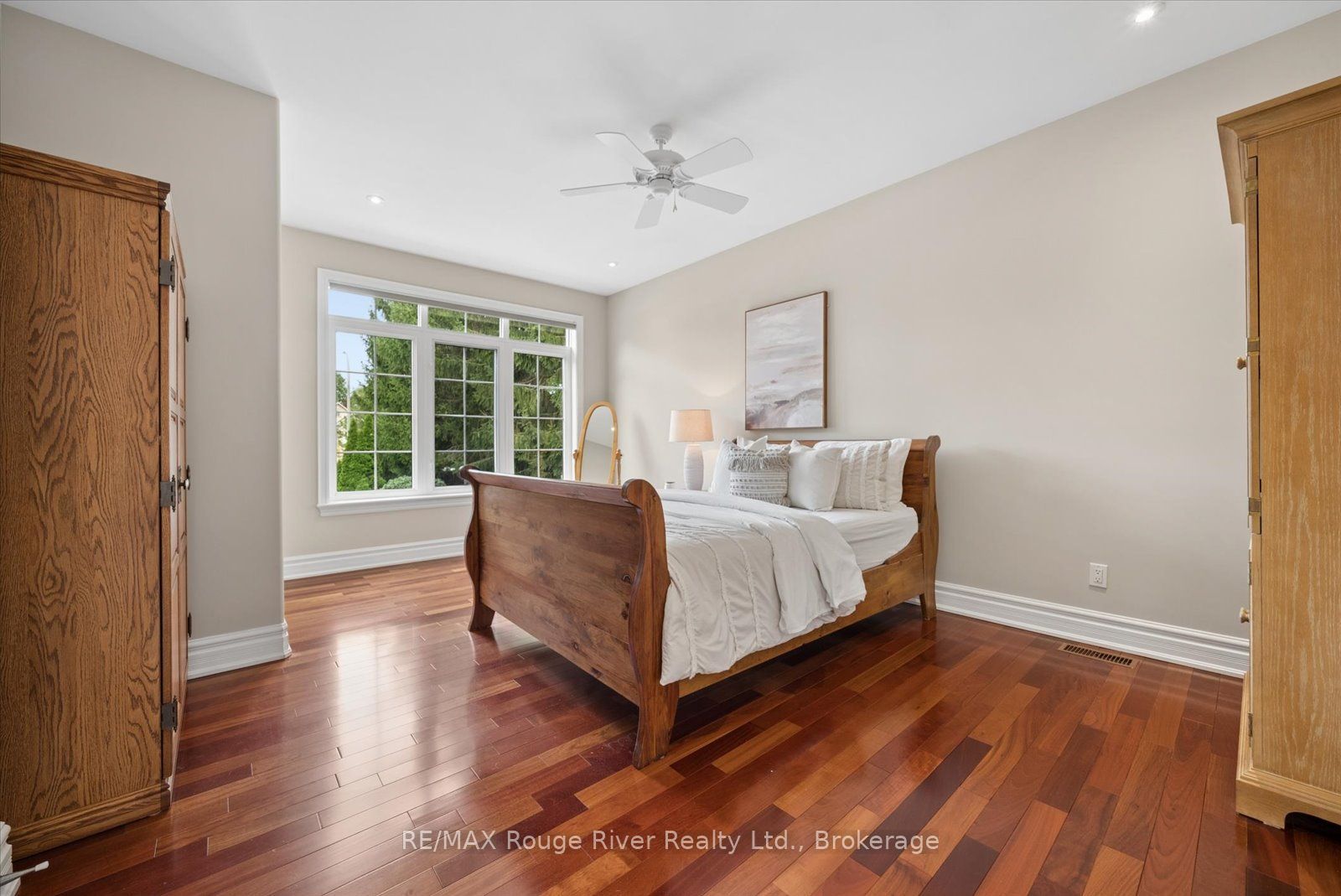 26 Hanover Court Property Photo 18
