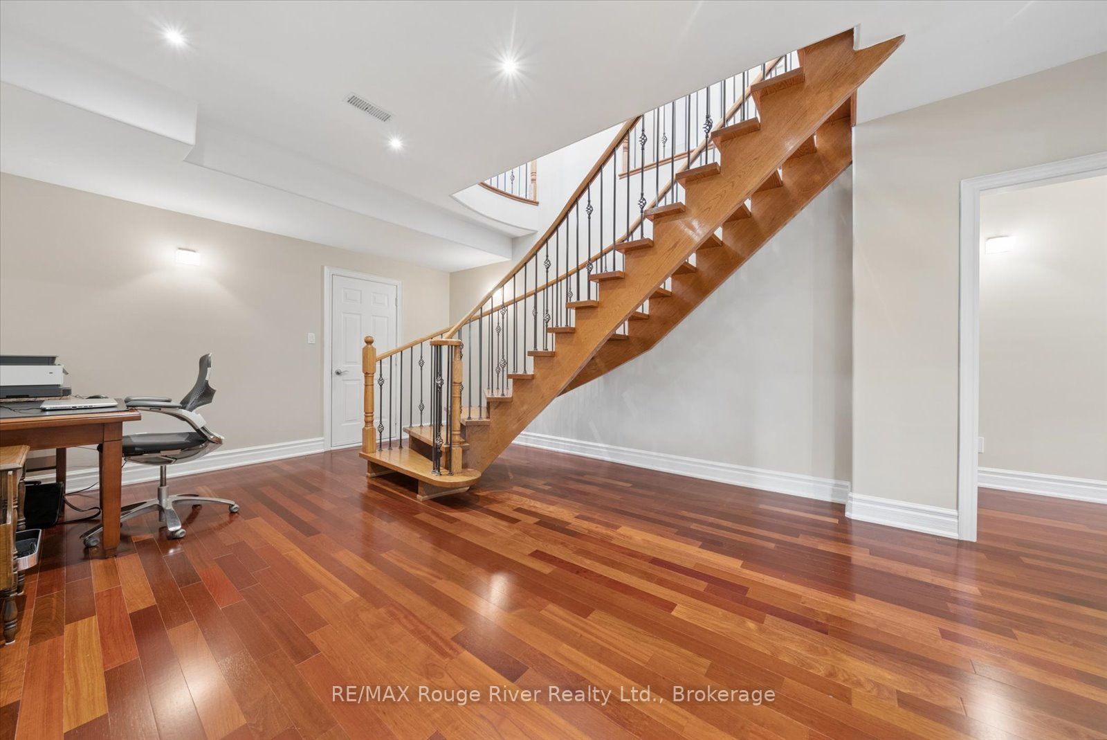 26 Hanover Court Property Photo 27
