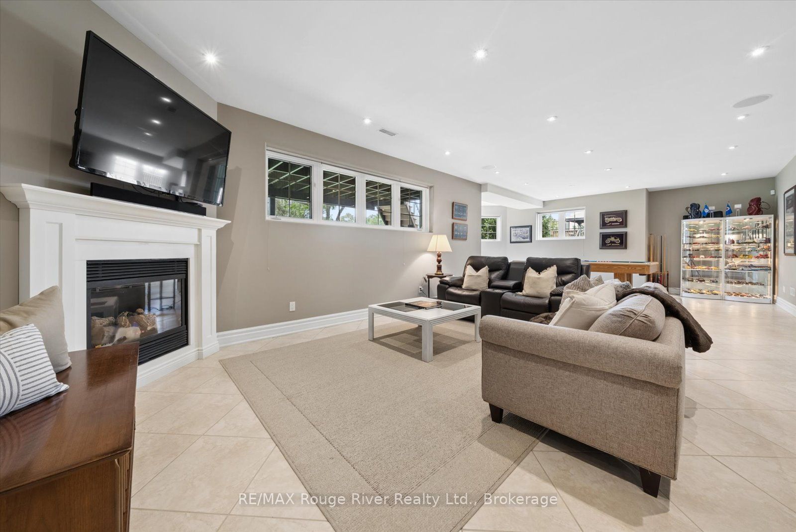 26 Hanover Court Property Photo 28