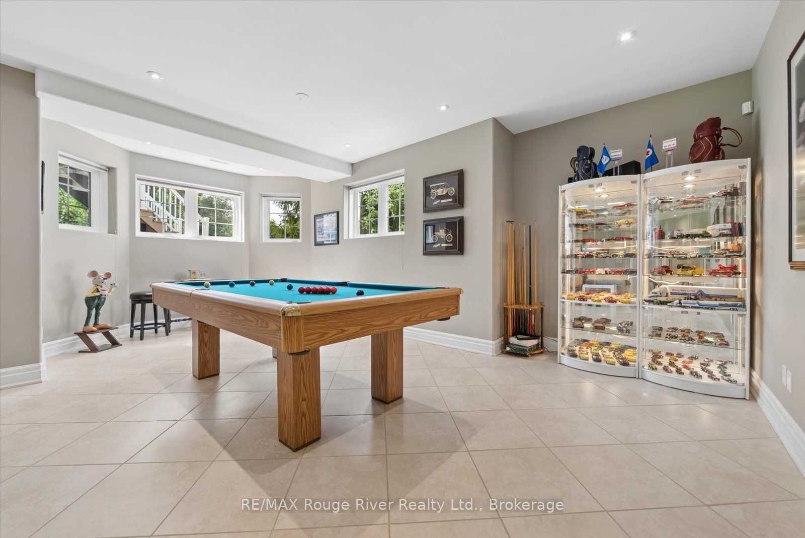 26 Hanover Court Property Photo 31