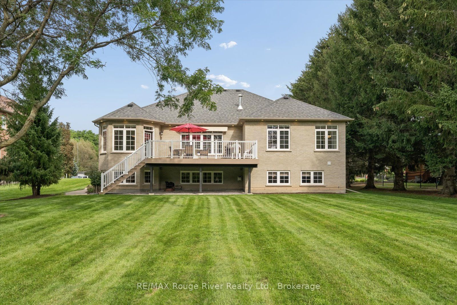 26 Hanover Court Property Photo 39
