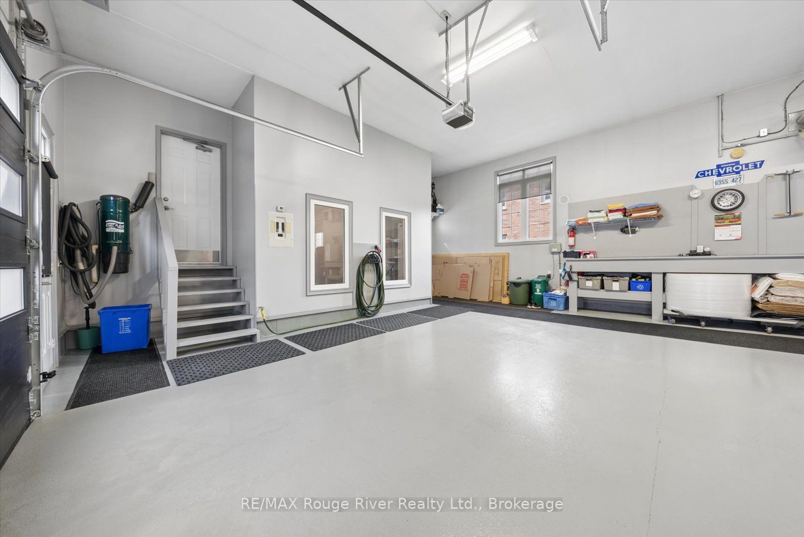 26 Hanover Court Property Photo 45