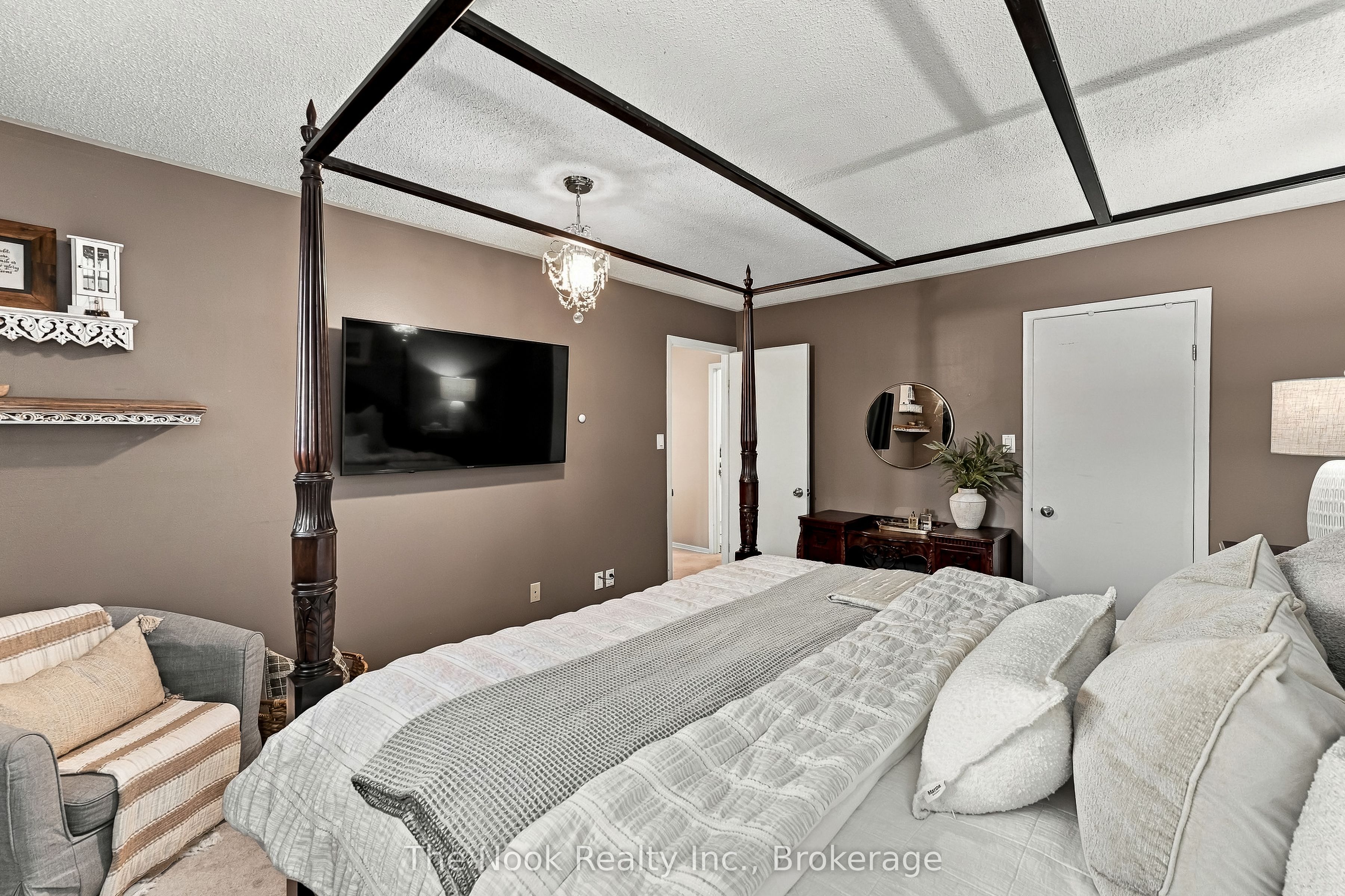 503 Torrington Court Property Photo 15