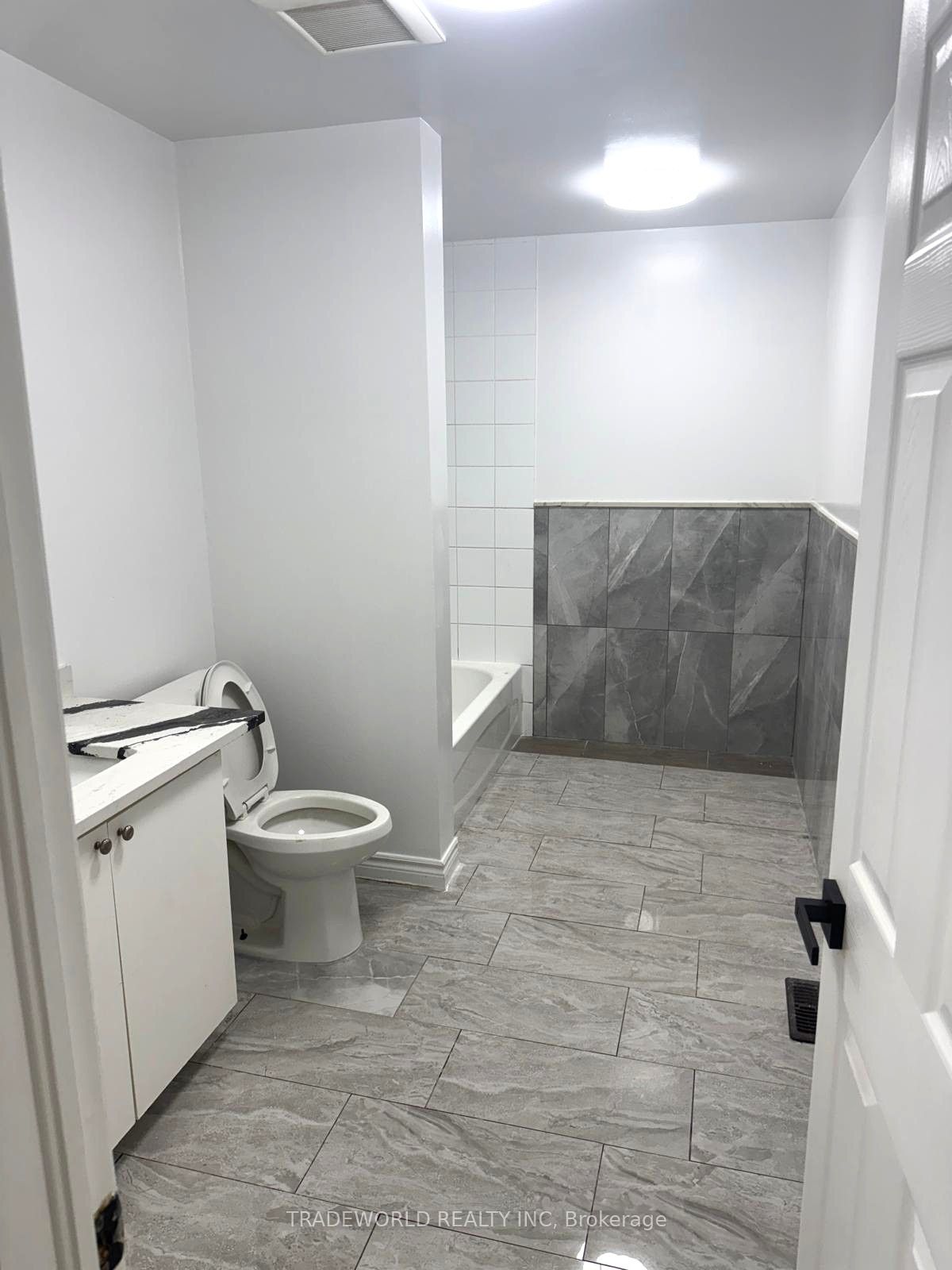 32 St Dunstan Drive Property Photo 5