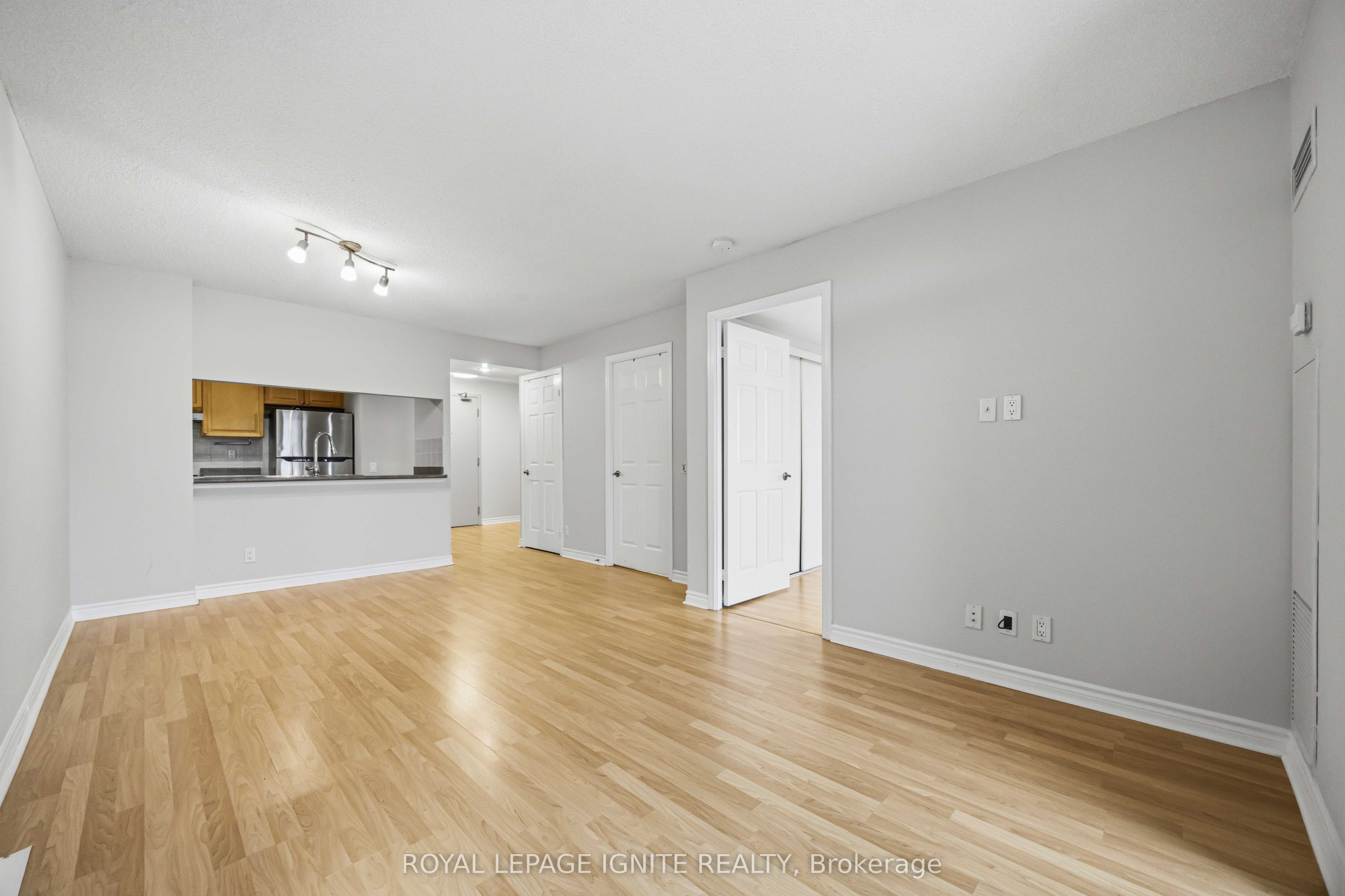 18 Mondeo Drive 330 Property Photo 14