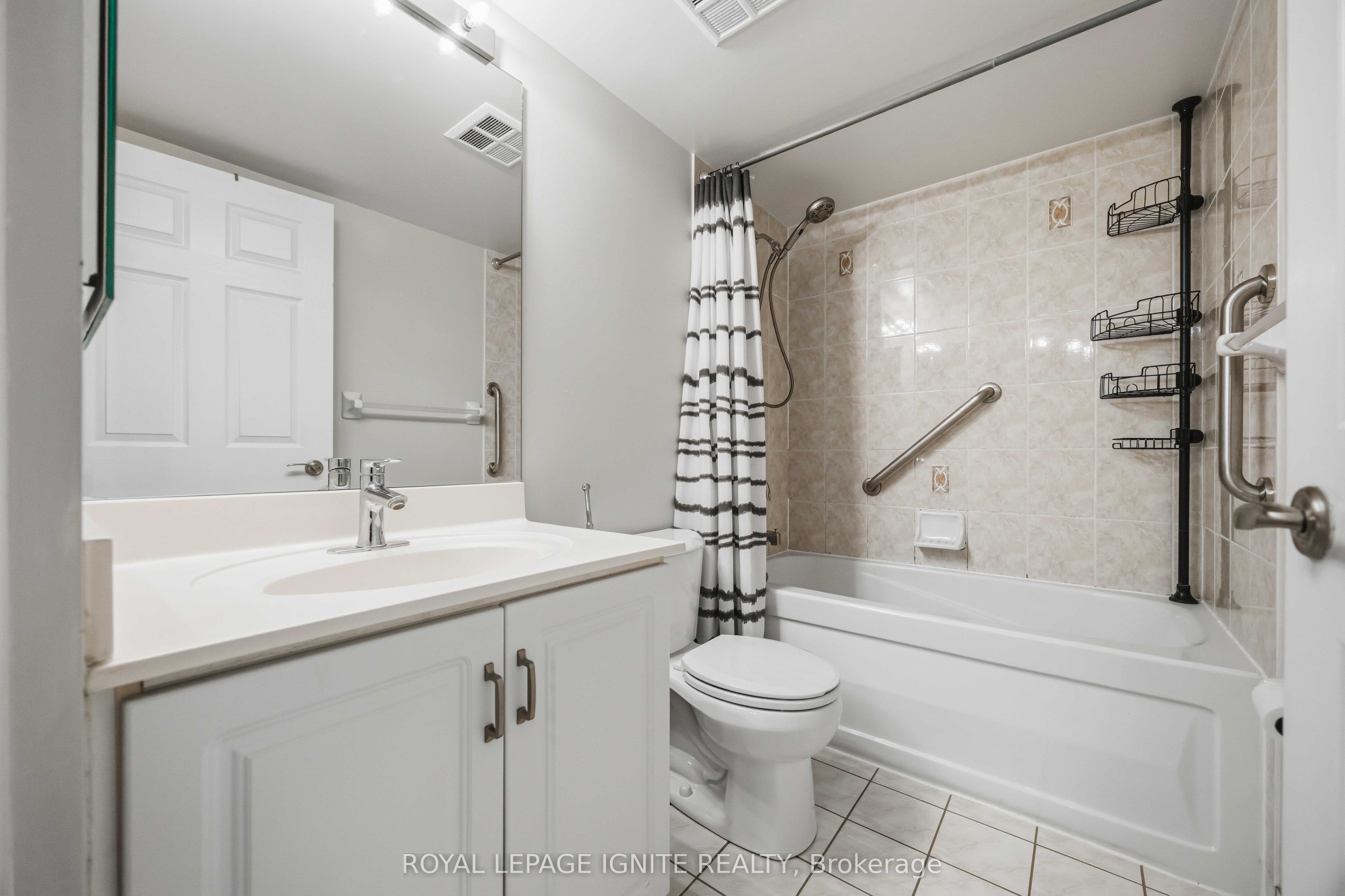 18 Mondeo Drive 330 Property Photo 18