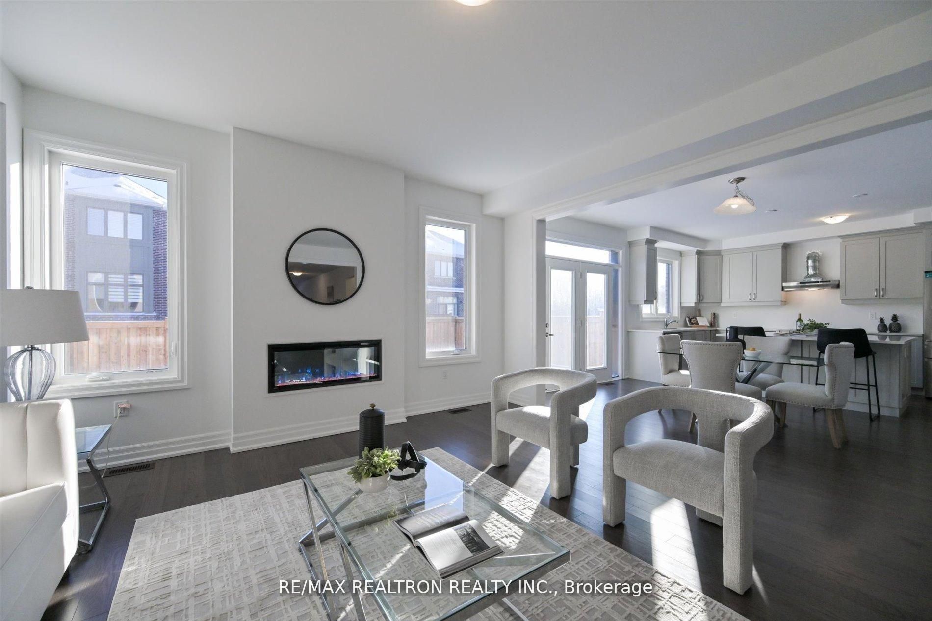 2858 Foxden Square Property Photo 12