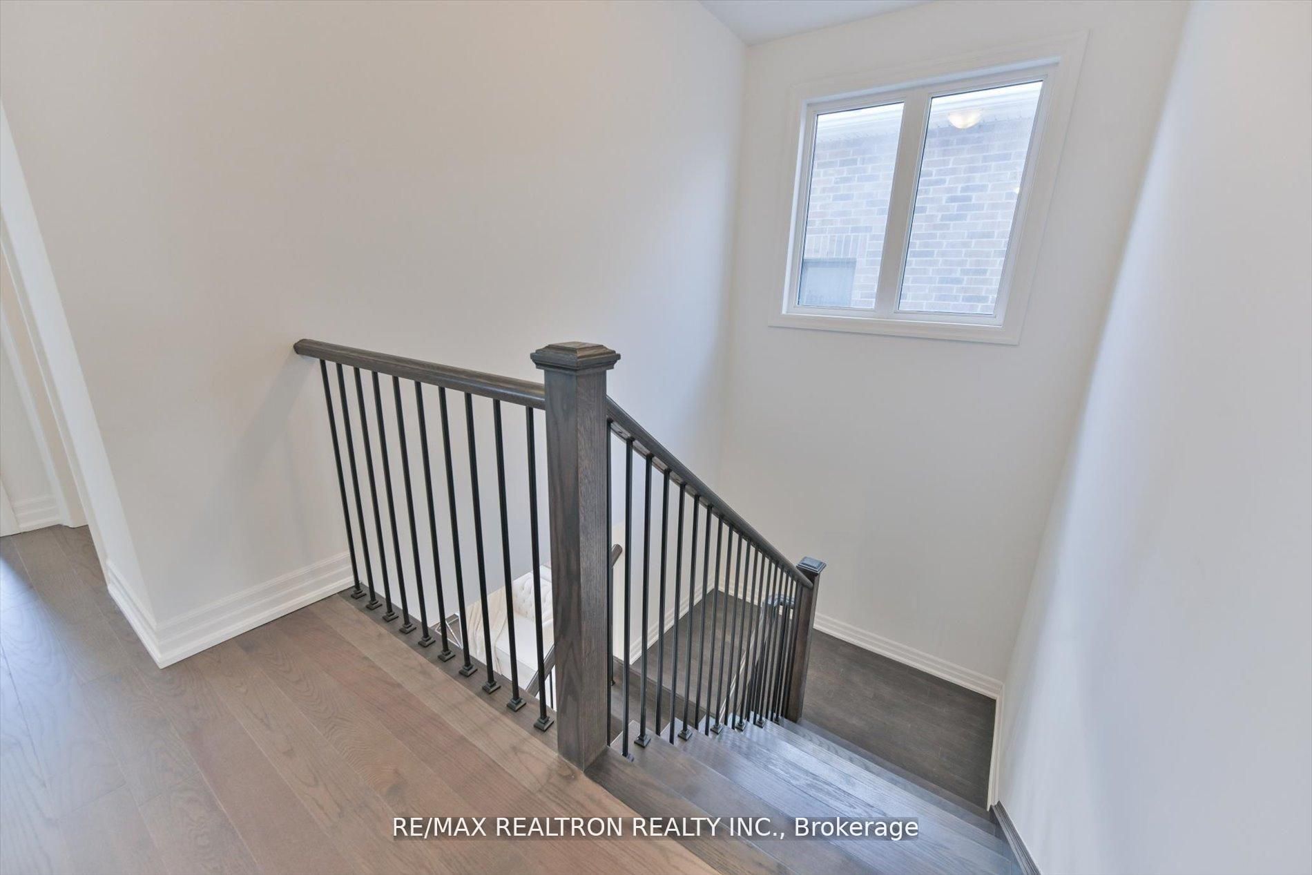 2858 Foxden Square Property Photo 47