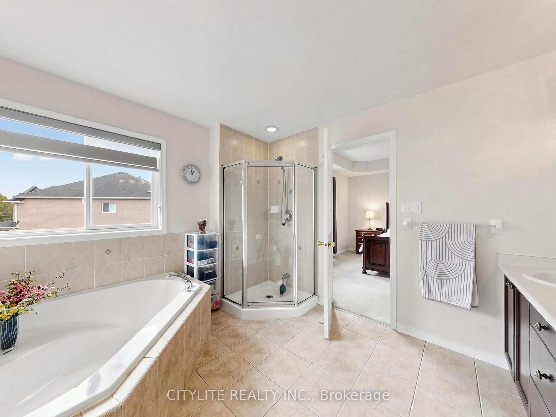 5 Ling Street Property Photo 31
