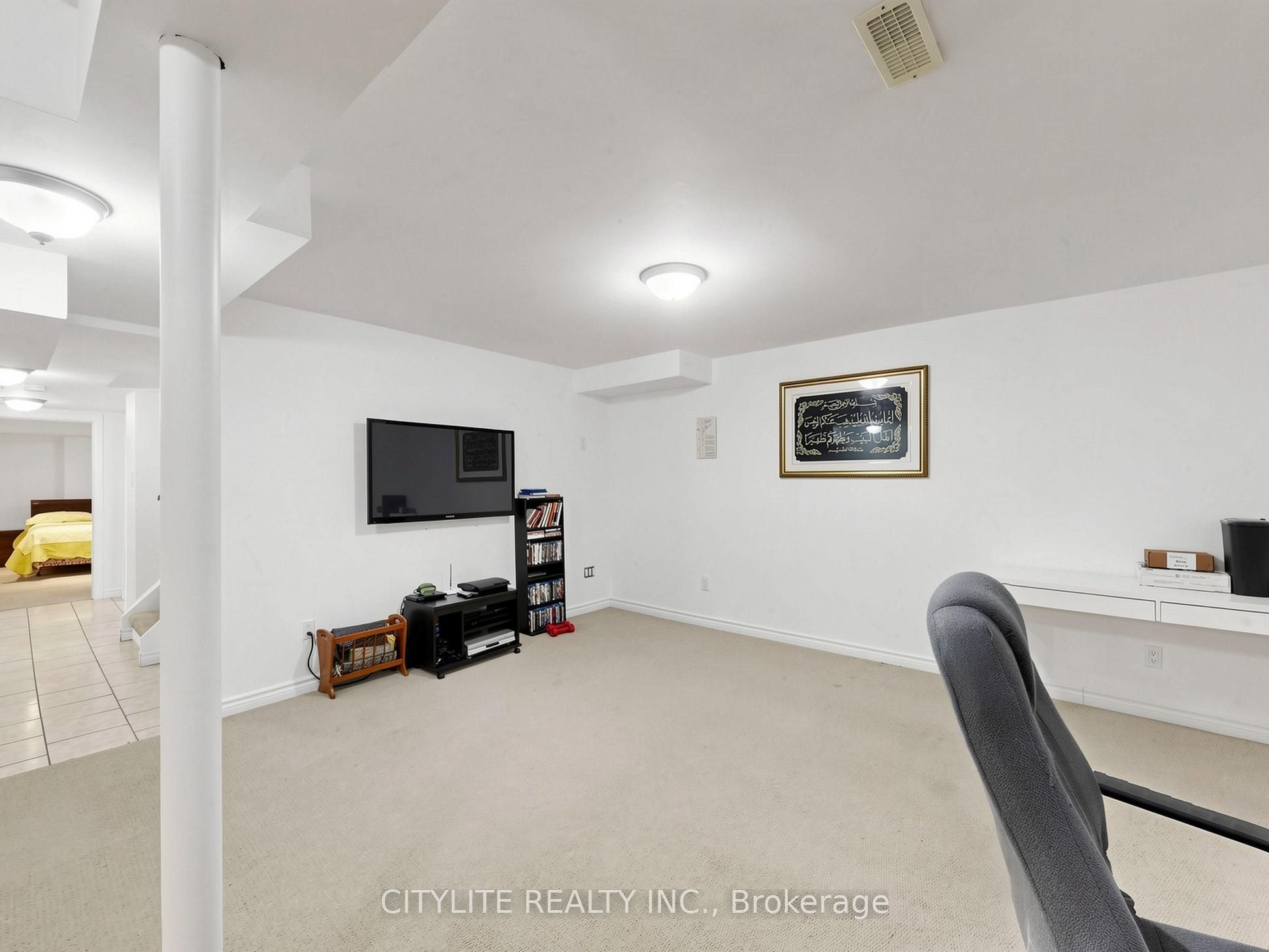 5 Ling Street Property Photo 43
