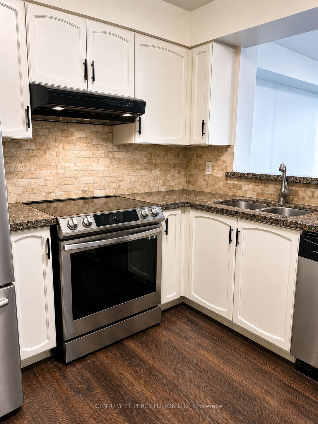 480 Mclevin Avenue 709 Property Photo 3
