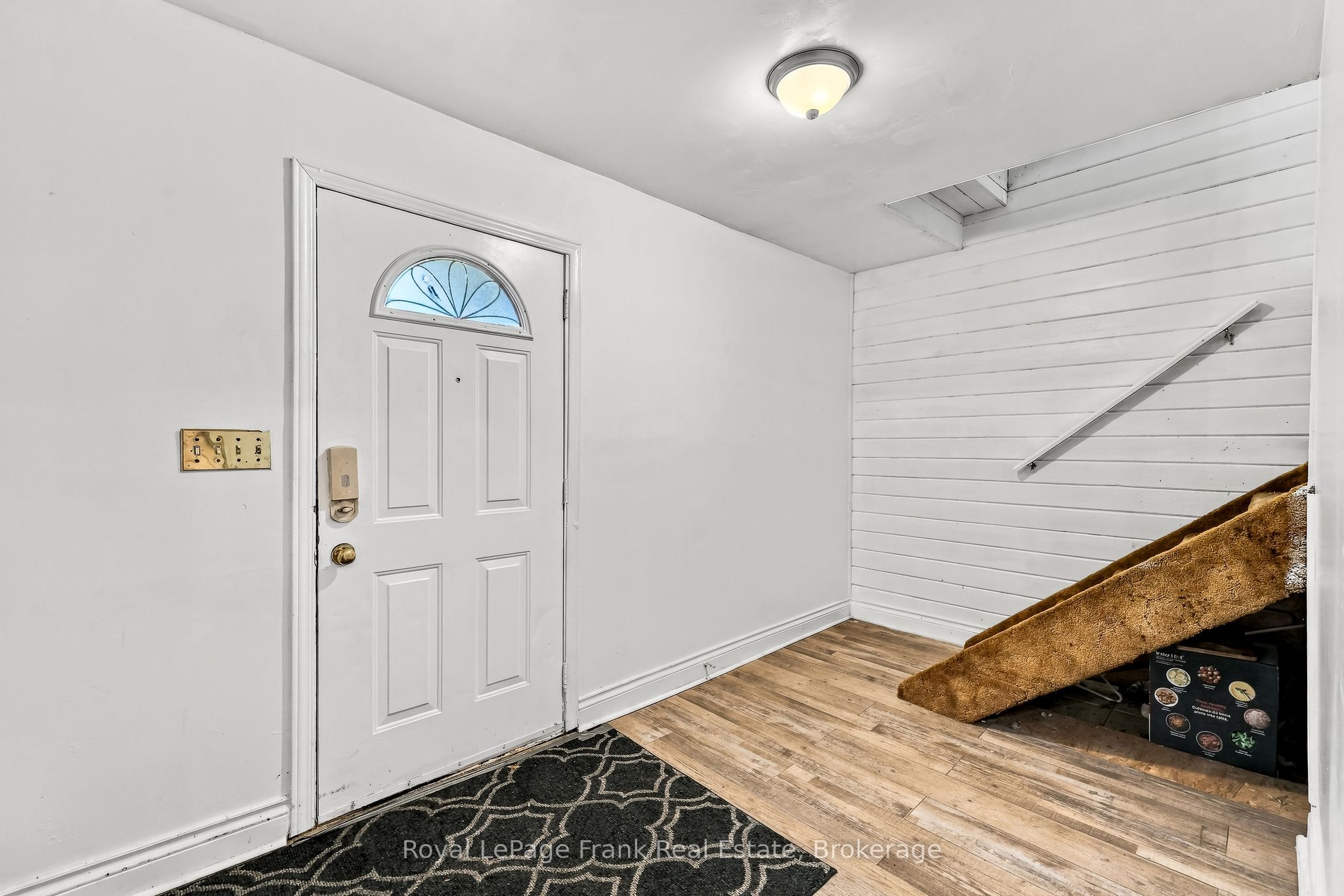 120 Aldred Drive Property Photo 8