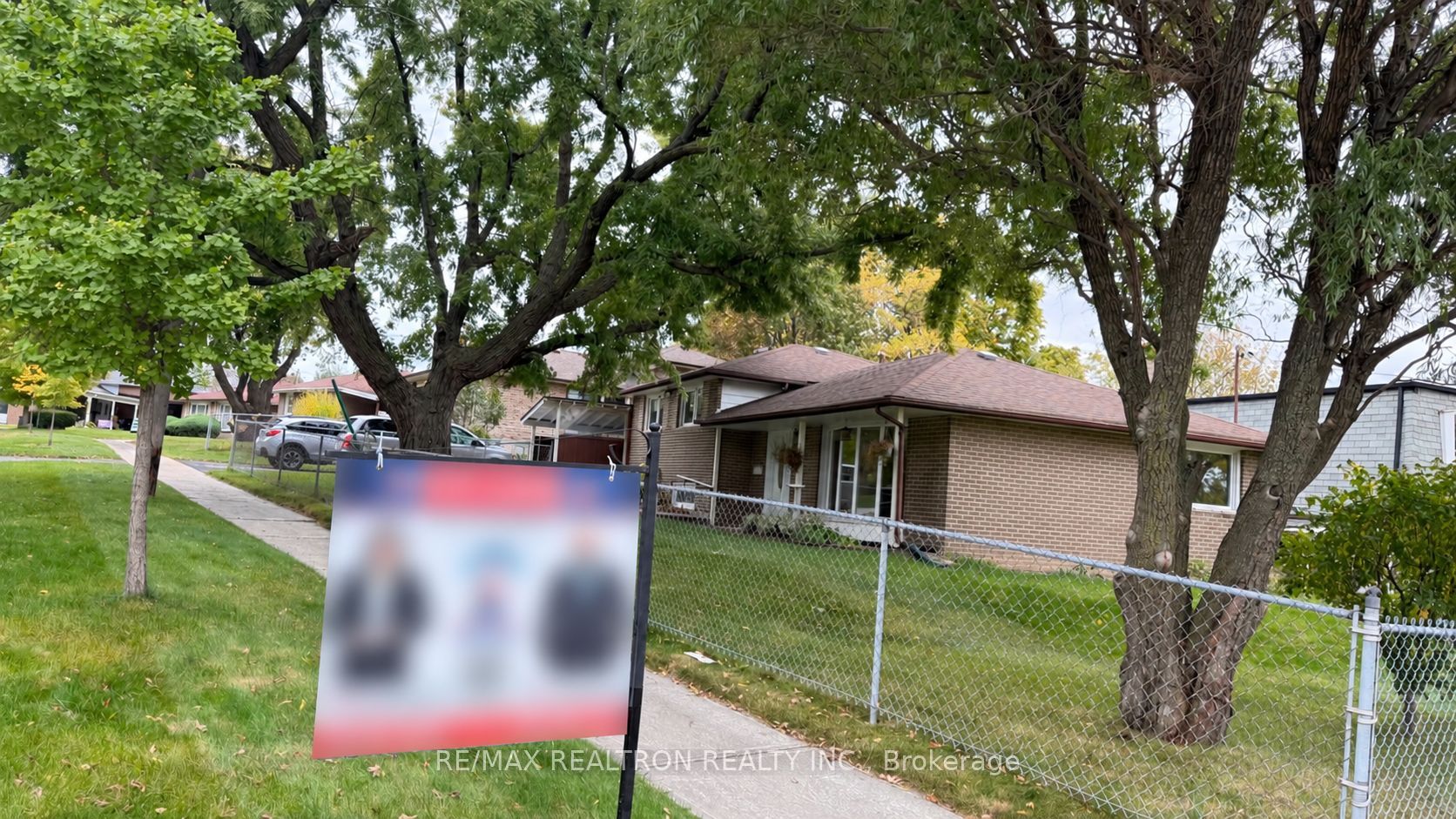 1 Rosegrove Place Property Photo 1