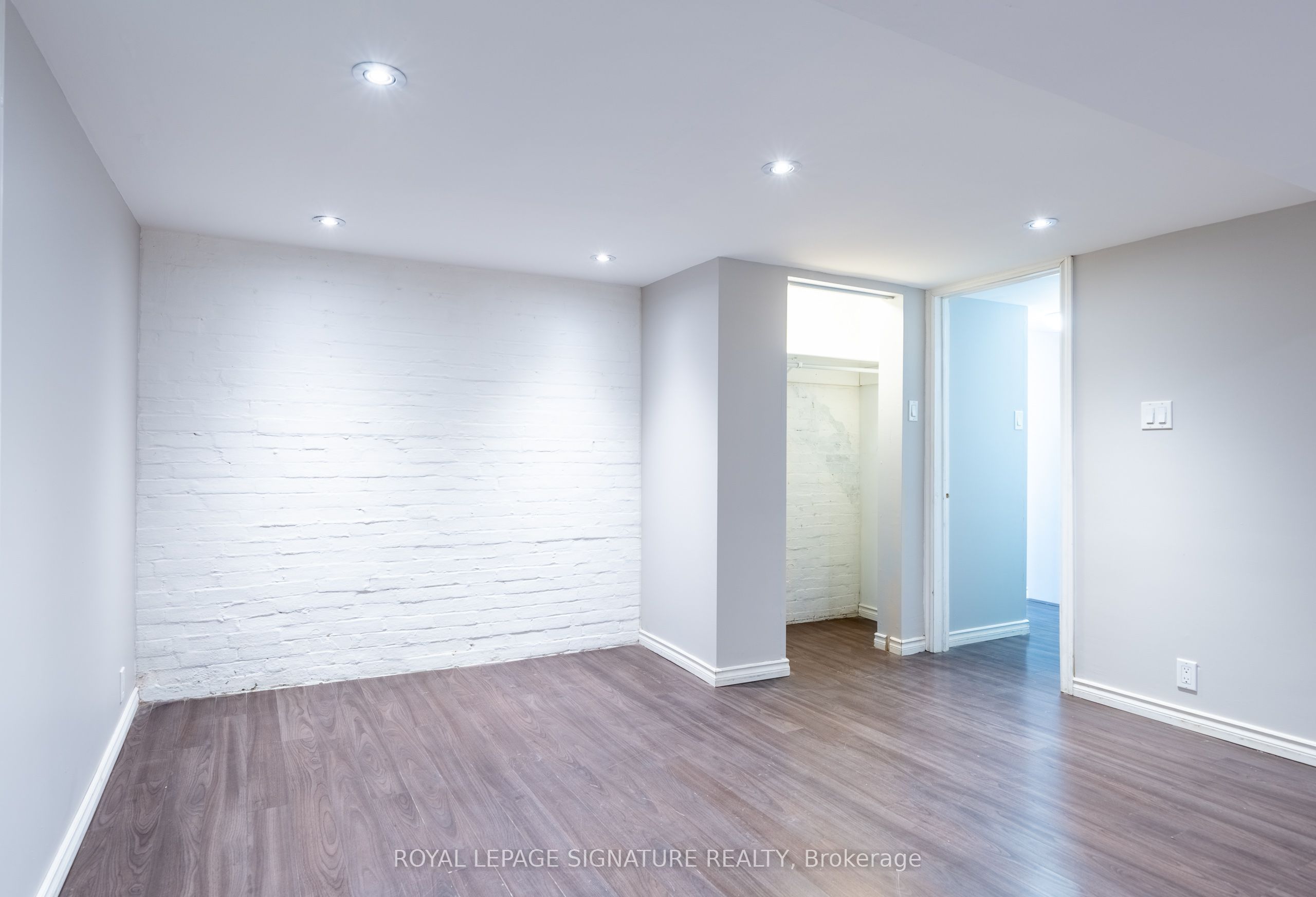 695 Woodbine Avenue Lower Property Photo 16