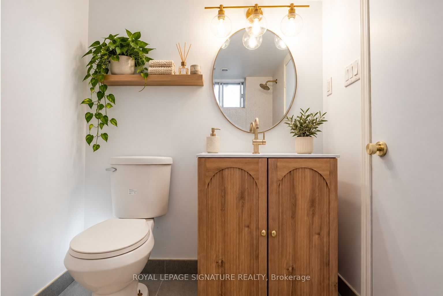695 Woodbine Avenue Lower Property Photo 22